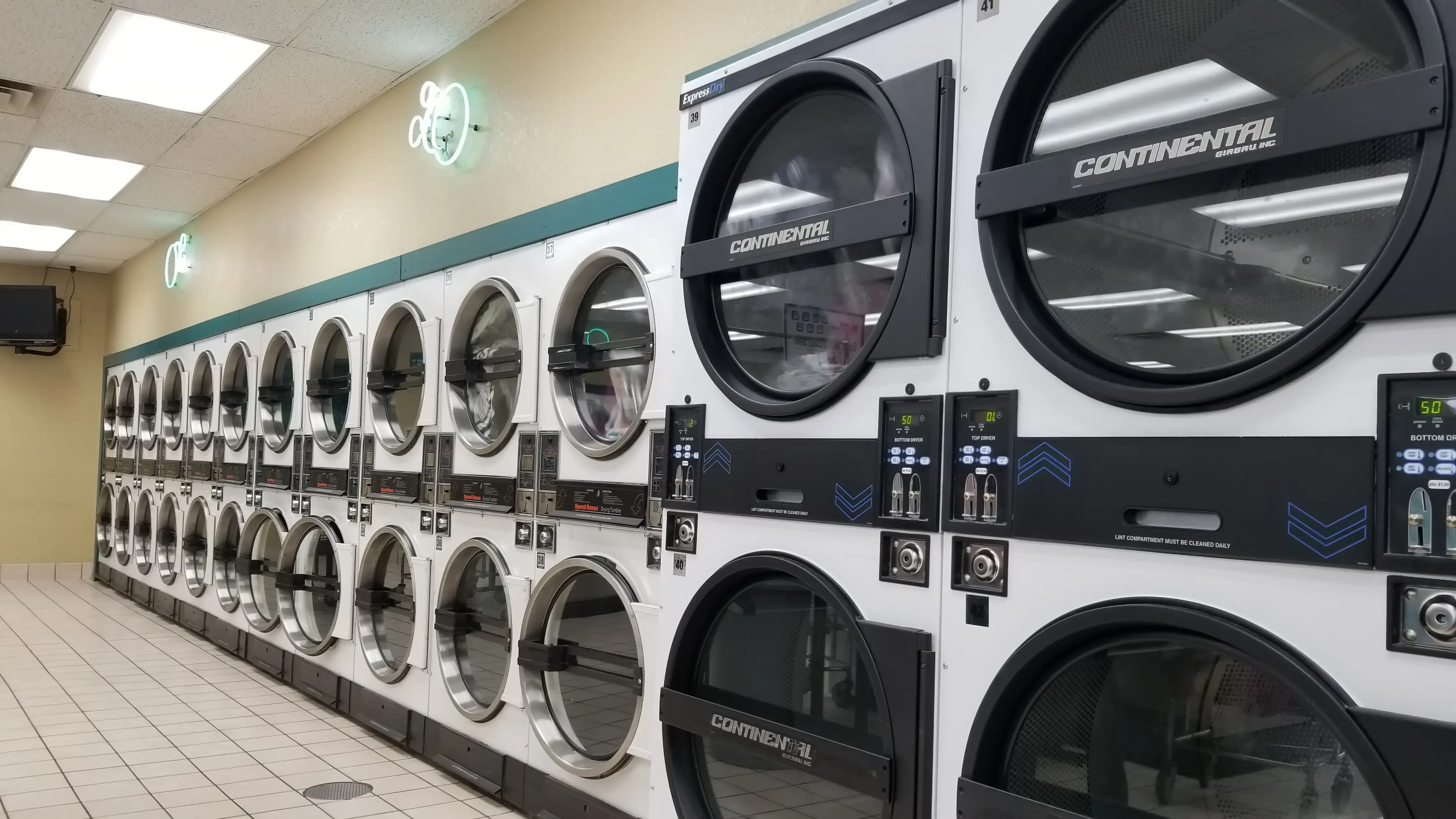 Sun Laundry - Image 15