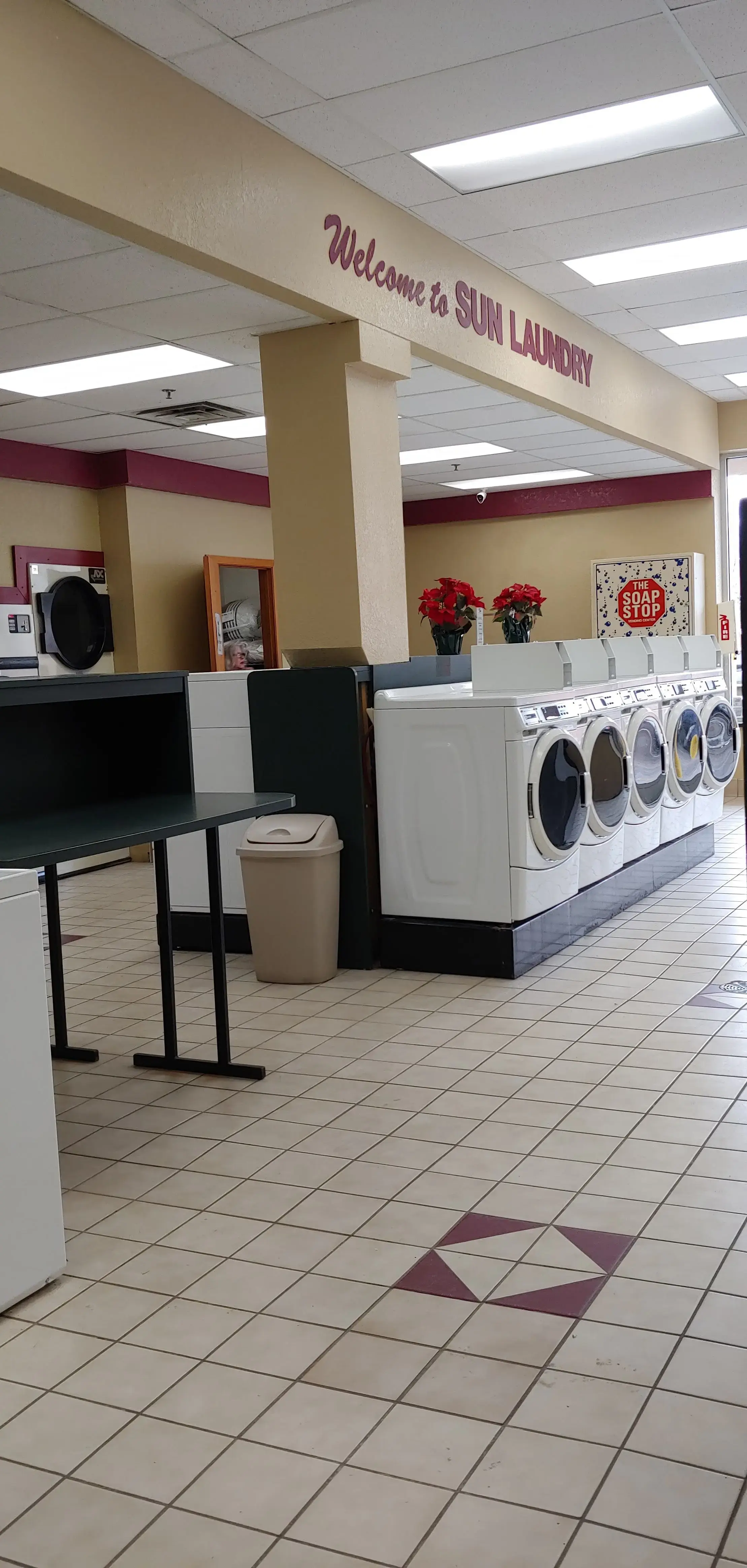 Sun Laundry Super Coin Lndrmt thumbnail 5