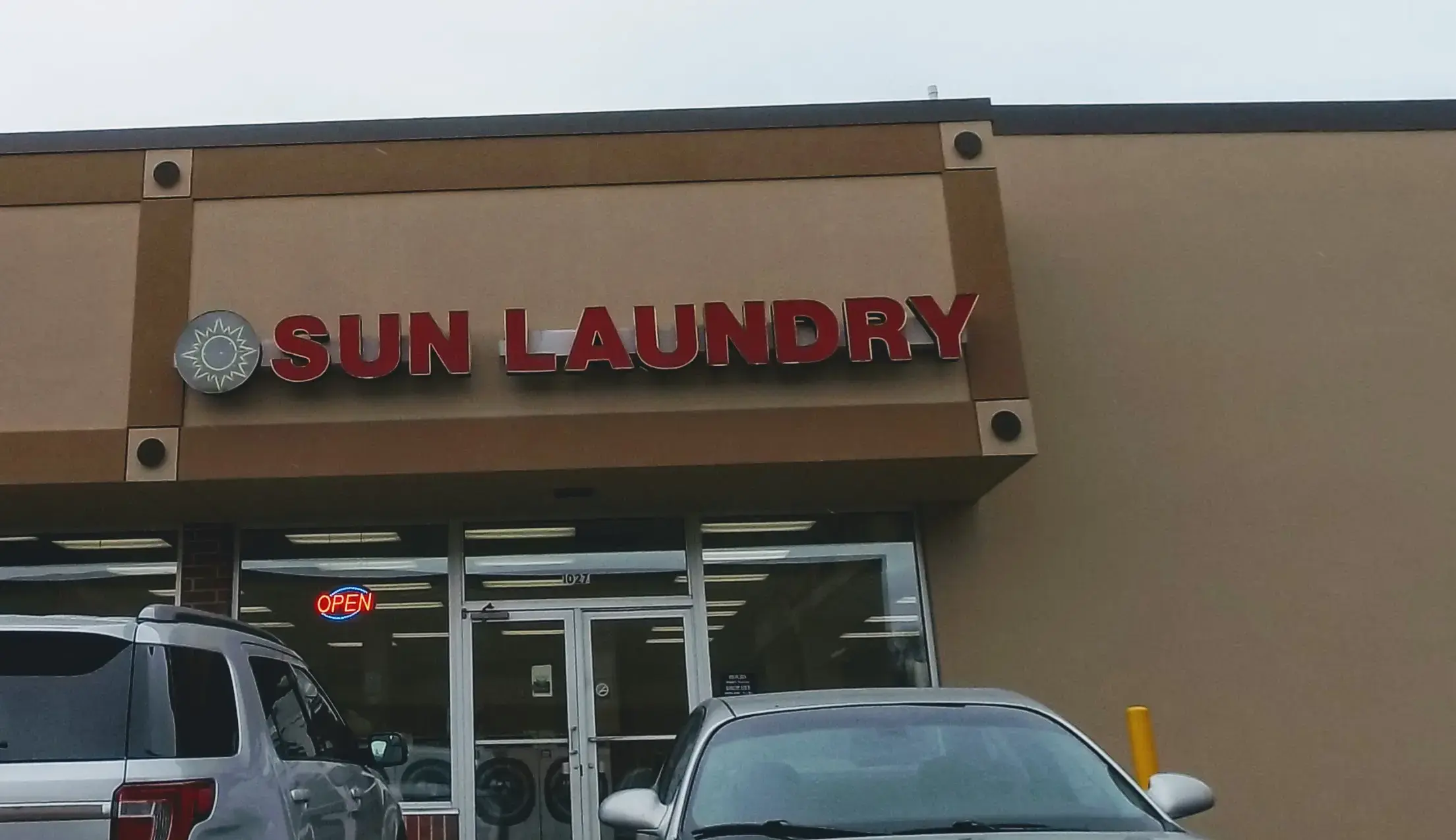 Sun Laundry Super Coin Lndrmt - Image 10