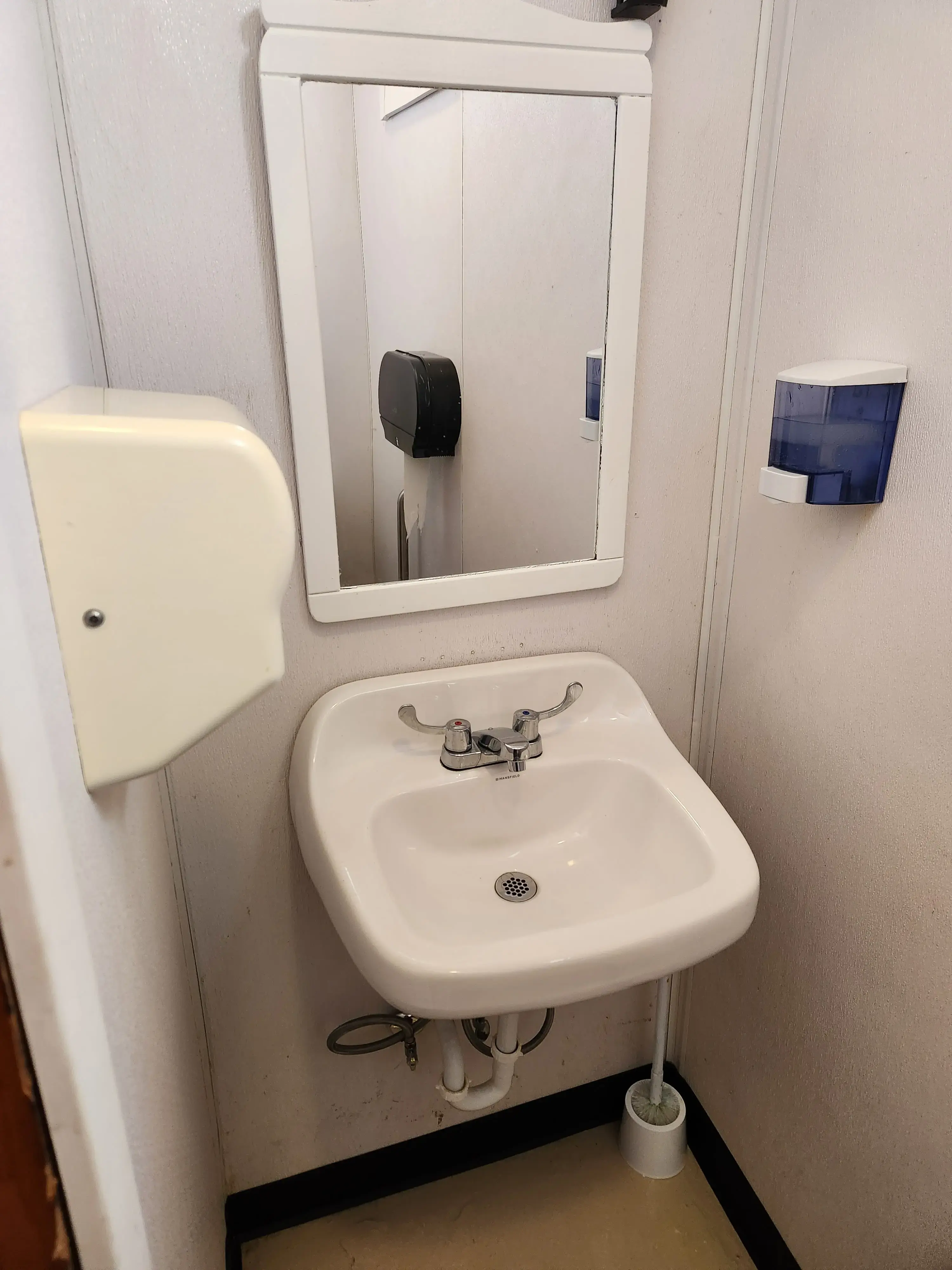 Sunbury Cleaners - Image 7