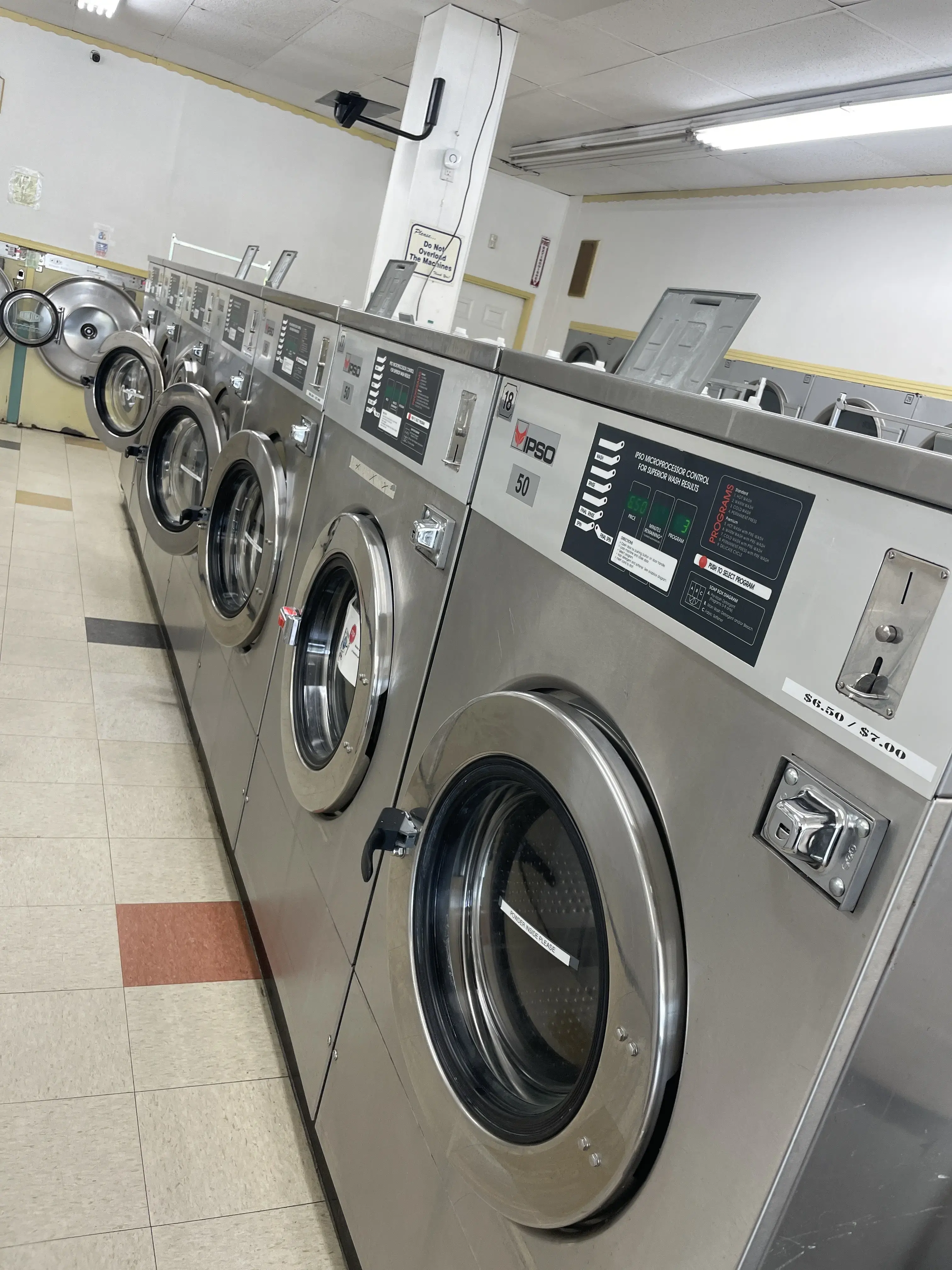 Sunlands Best Laundromat/ Fluff and Fold thumbnail 2