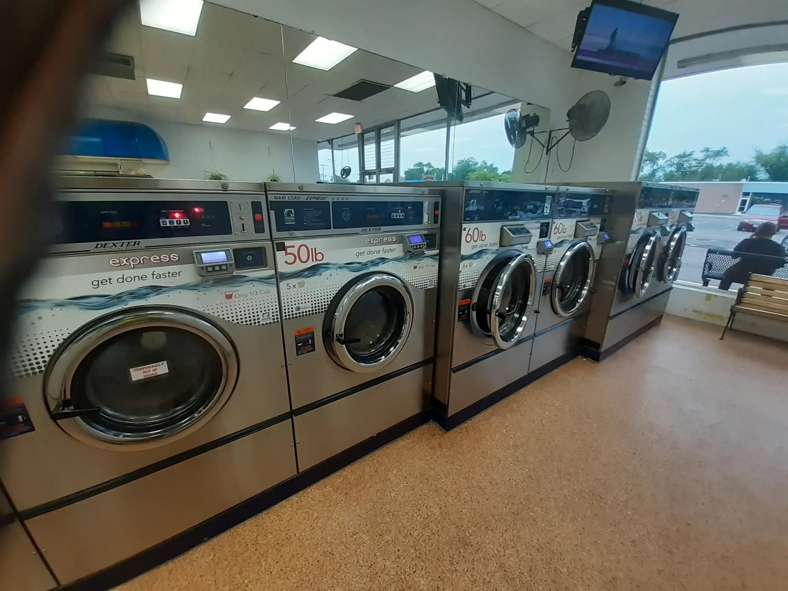 Sunlight Cleaners & Laundromat - Grove City thumbnail 20