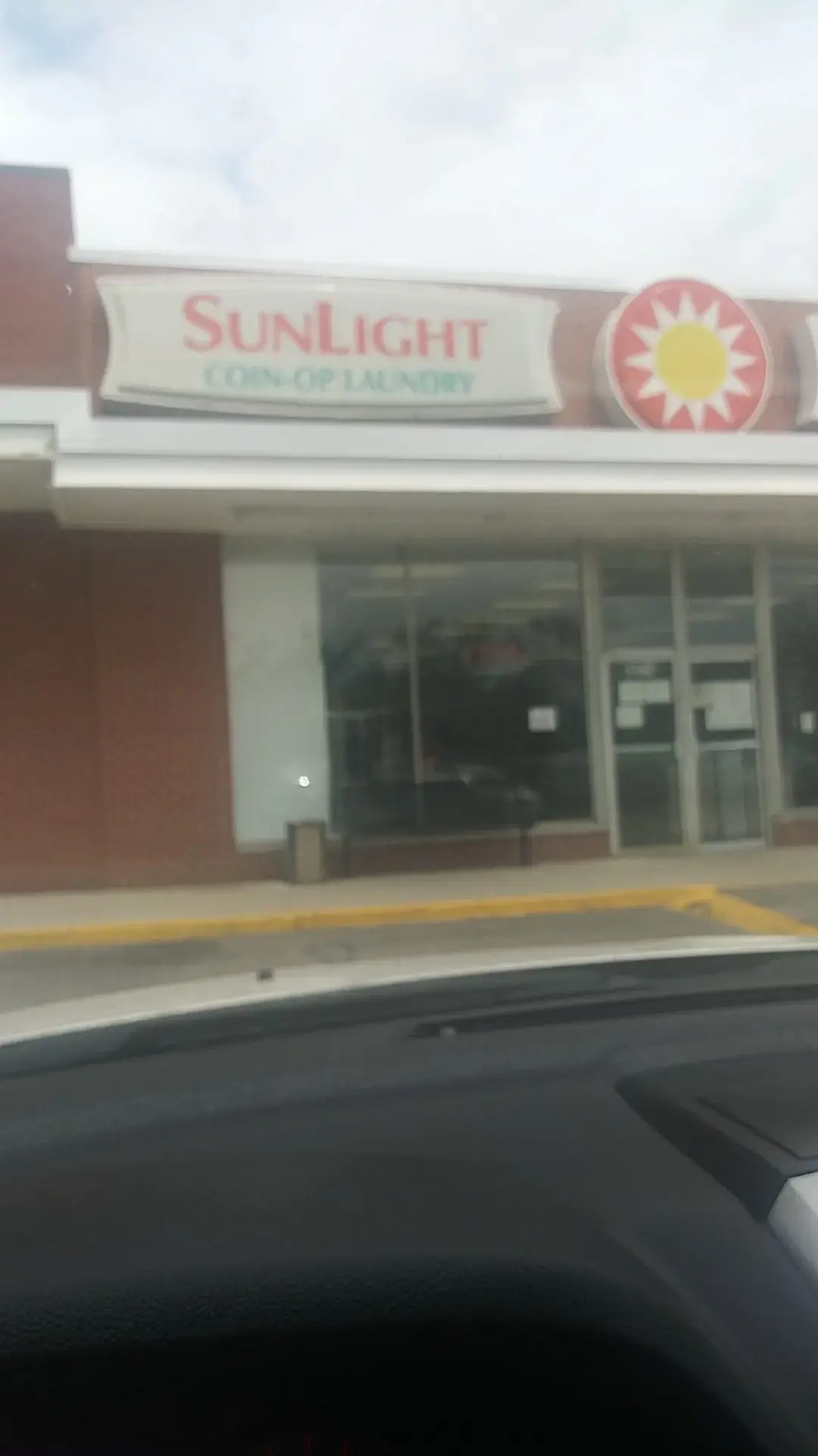 Sunlight Cleaners & Laundromat - Grove City - Image 18