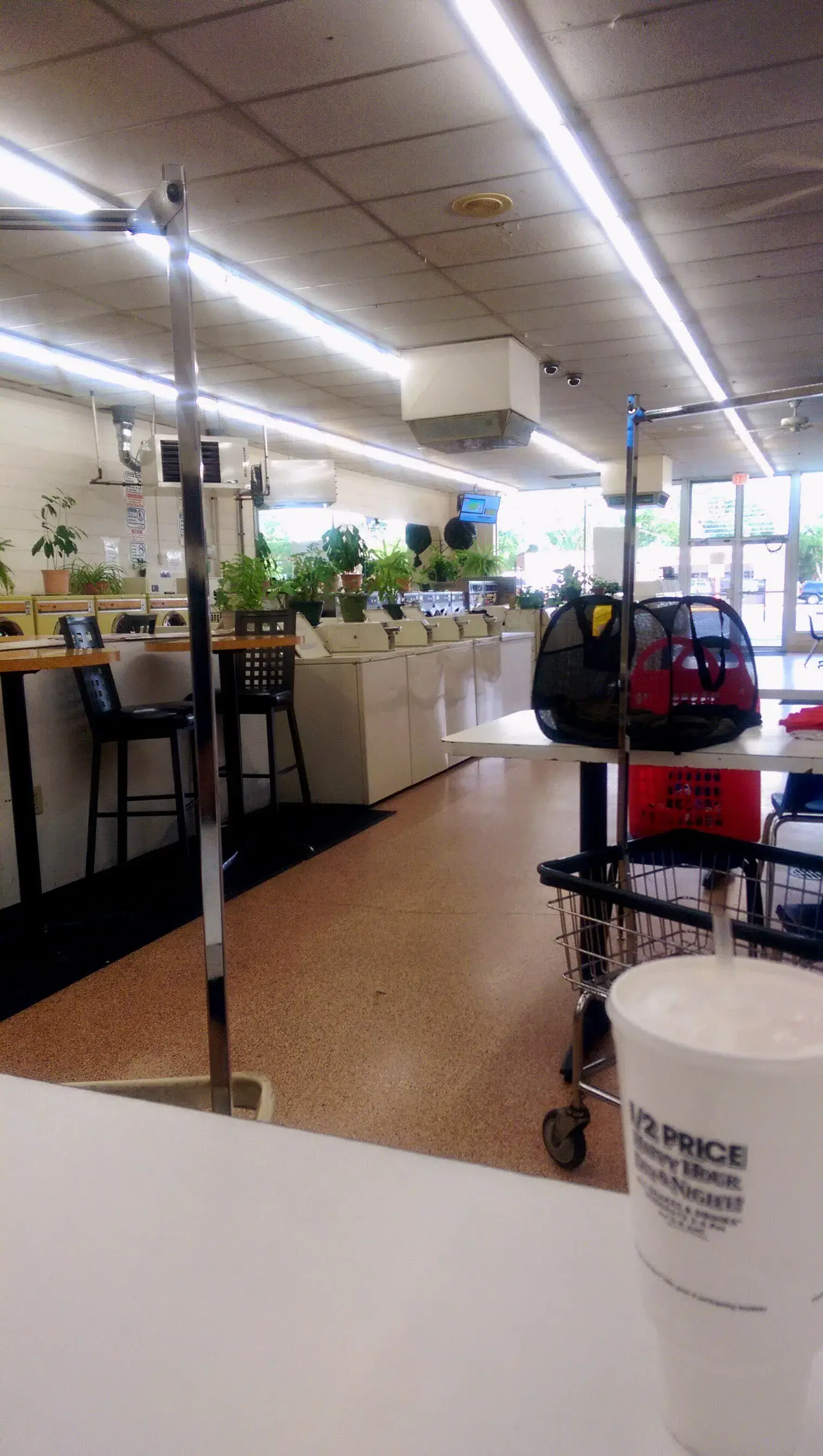Sunlight Cleaners & Laundromat - Grove City thumbnail 11
