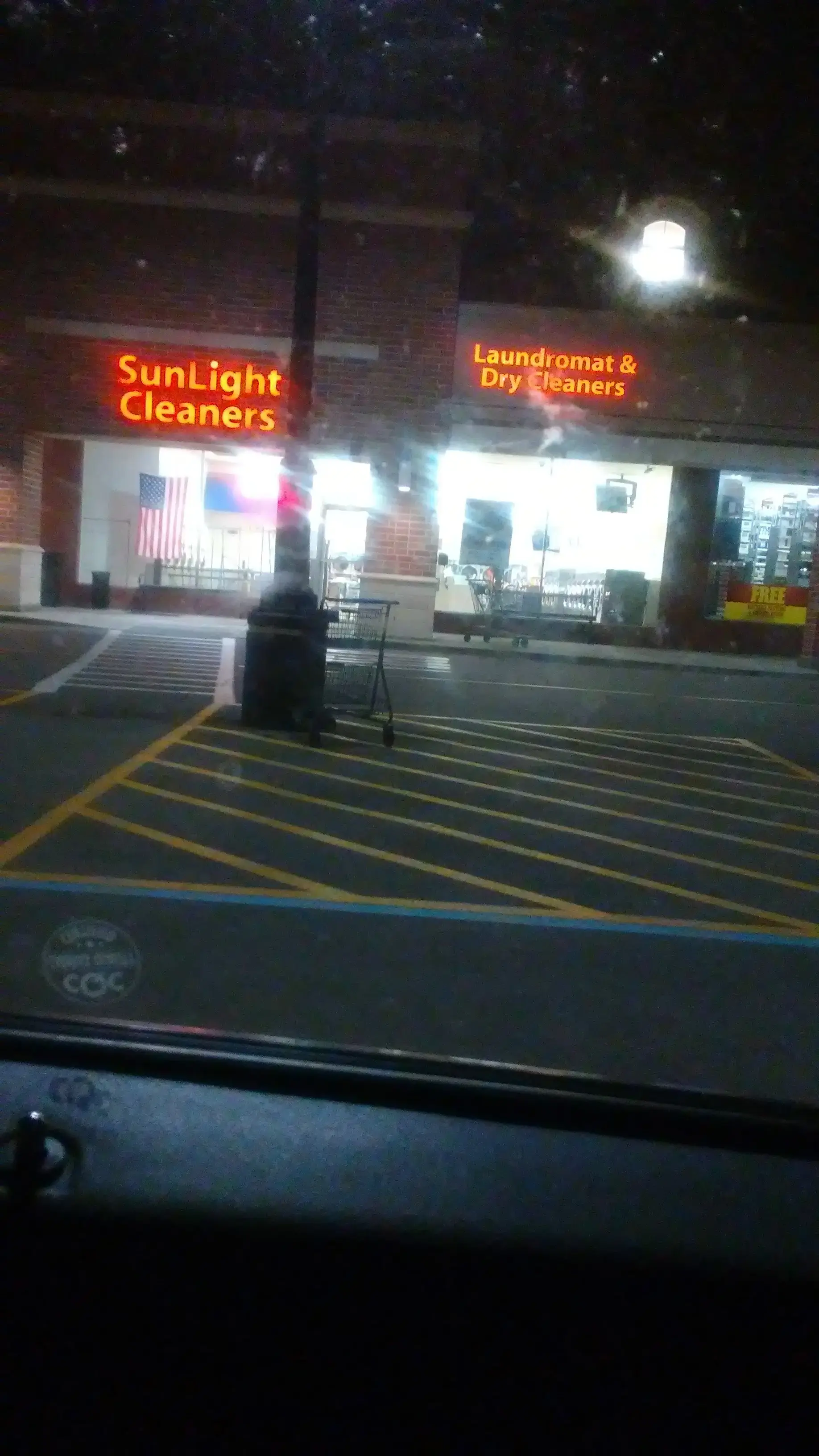 Sunlight Cleaners & Laundromat - Westerville - Image 9