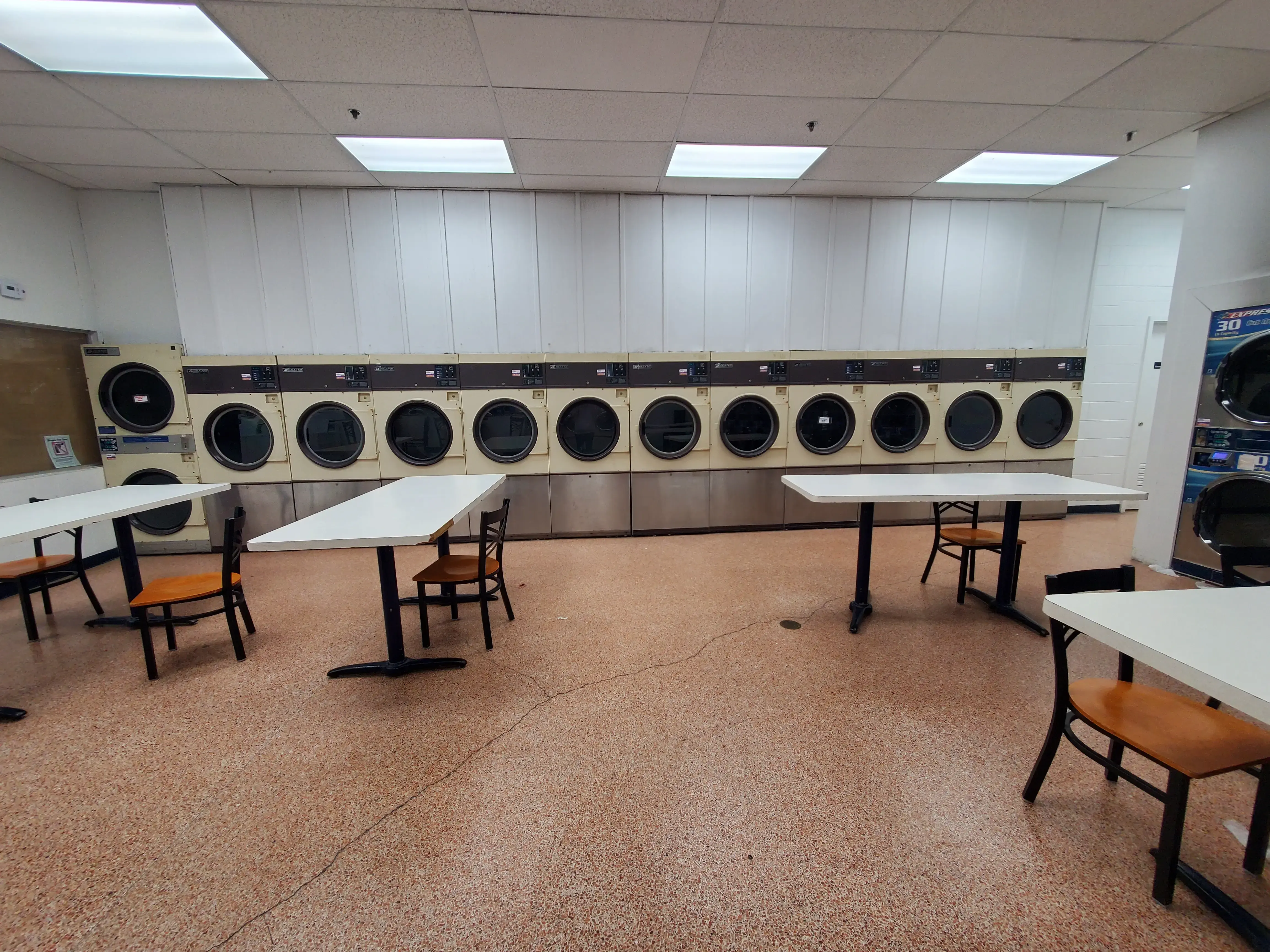 Sunlight Cleaners & Laundromat - Westerville thumbnail 7