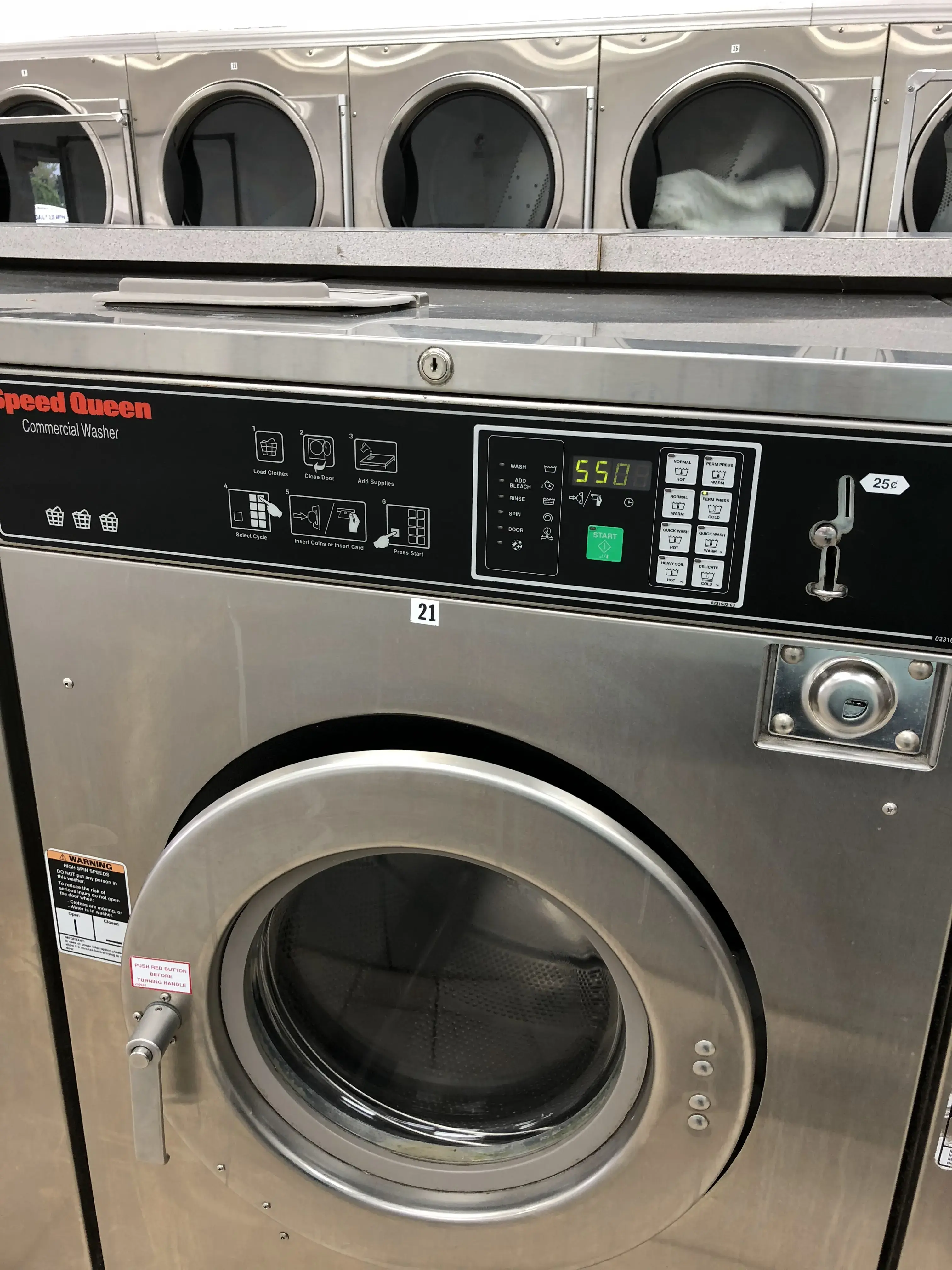 Sunlight Laundromat - Image 2