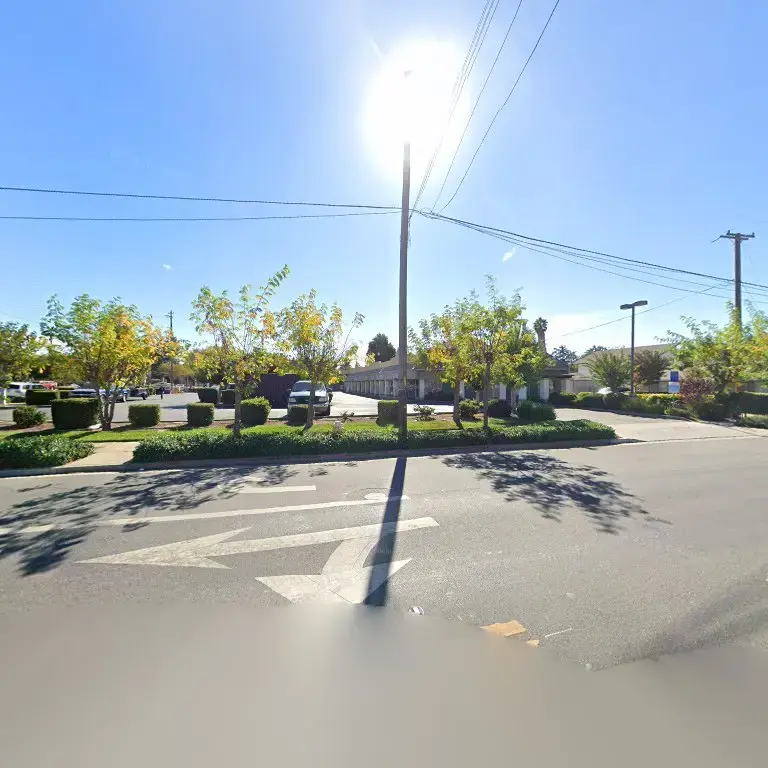 Sunlight Laundromat thumbnail 18