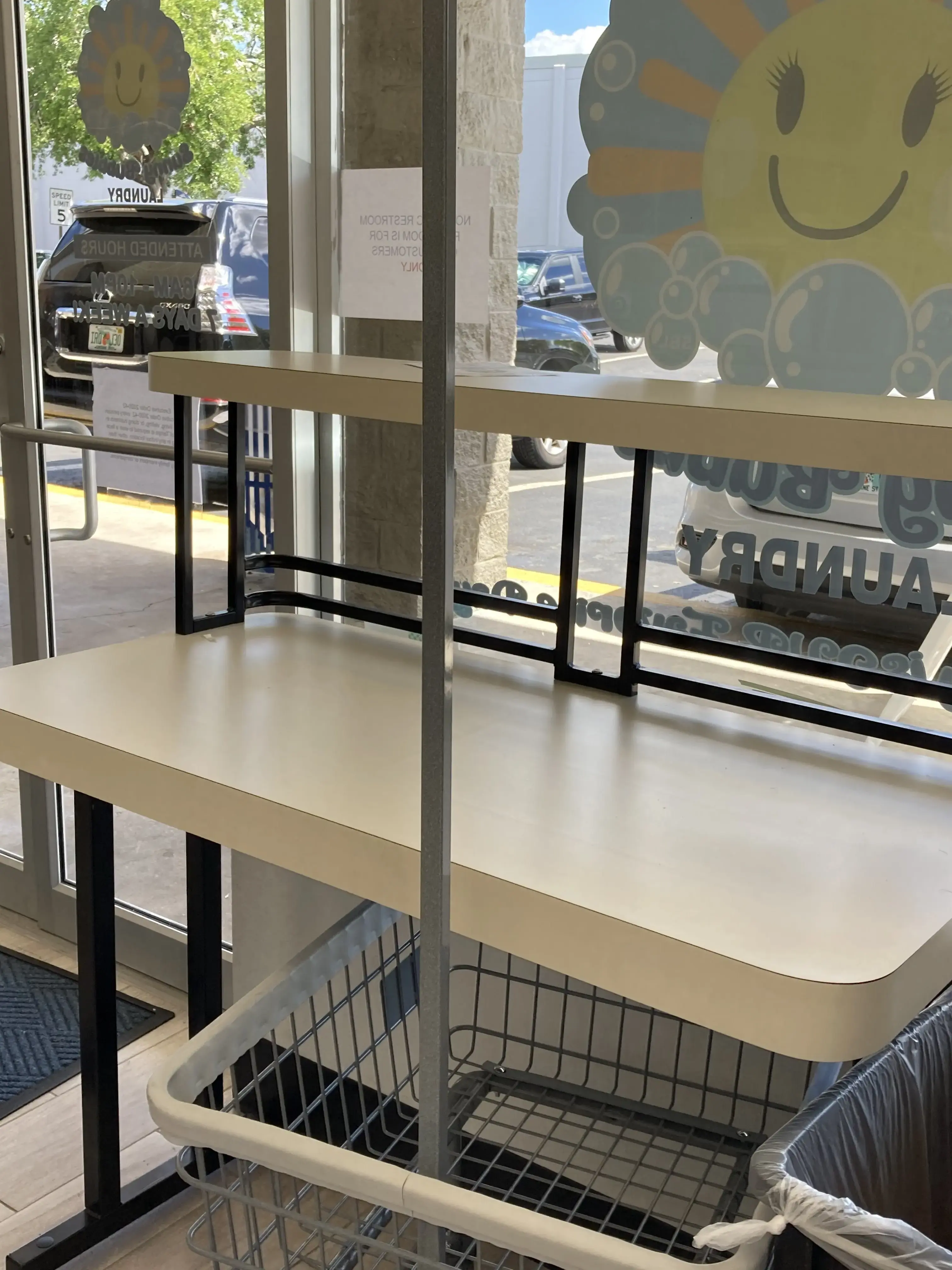 Sunny Bubbles Laundry thumbnail 12