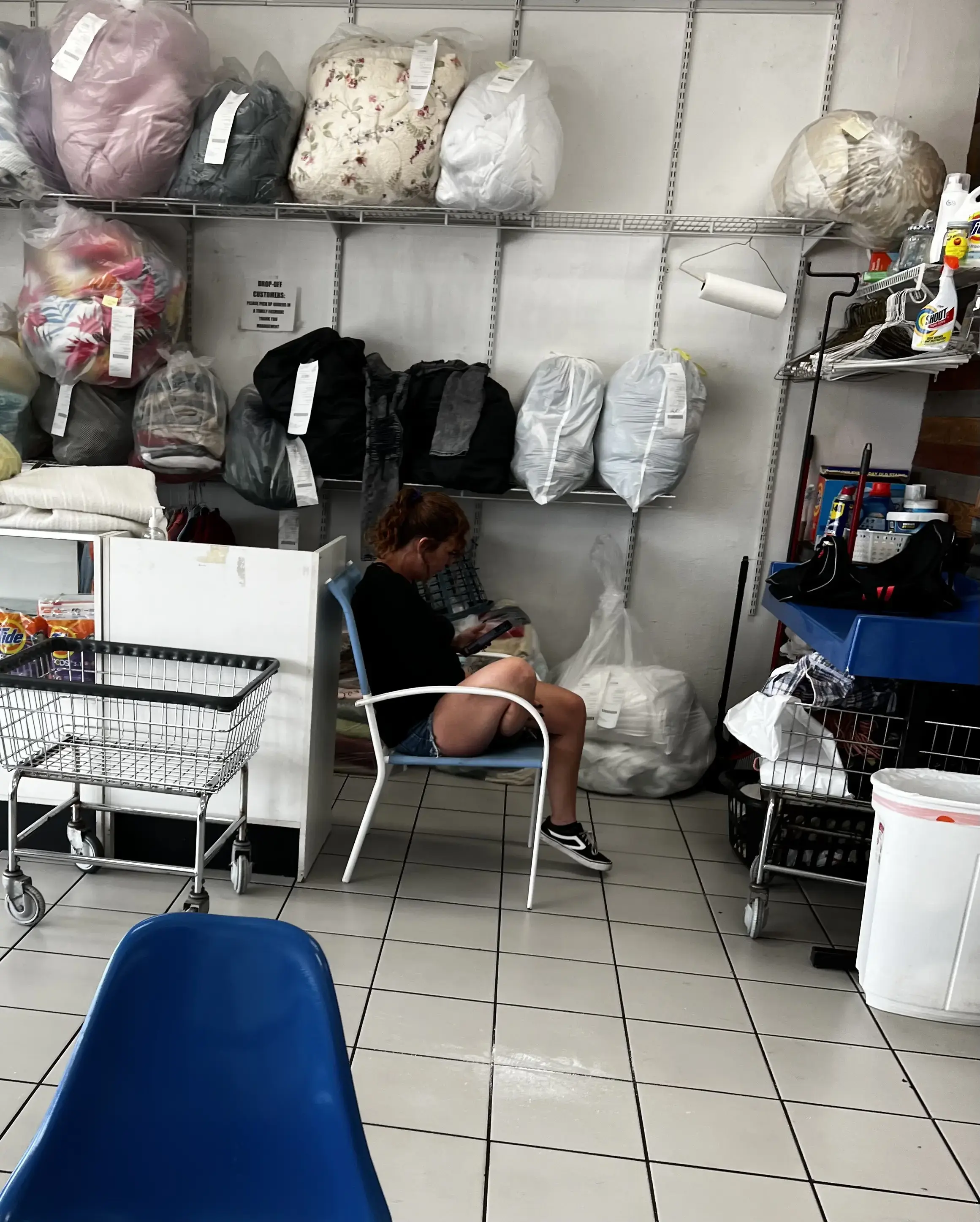Sunny Days Laundromat - San Carlos Plaza thumbnail 9