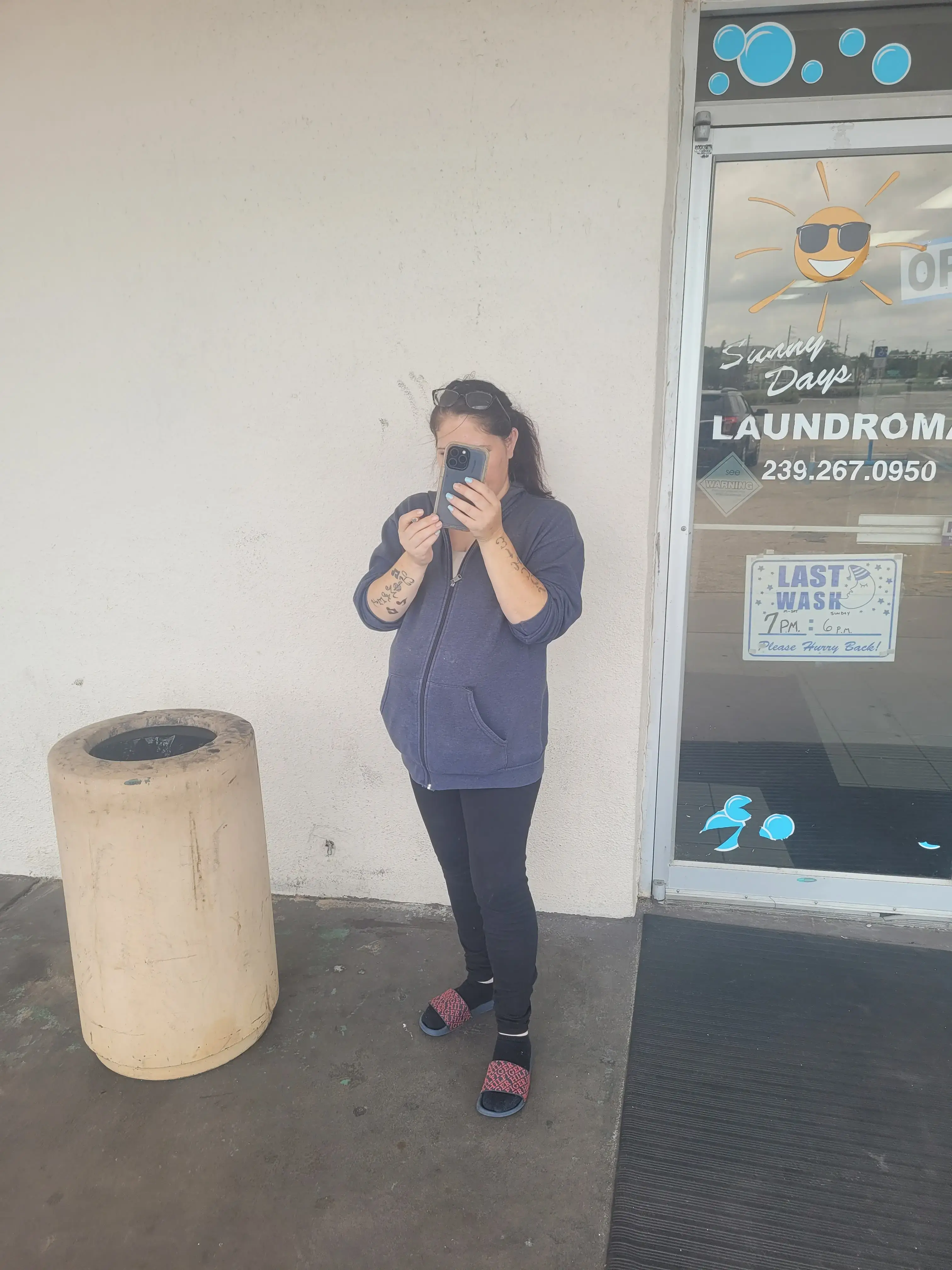 Sunny Days Laundromat - San Carlos Plaza - Image 14