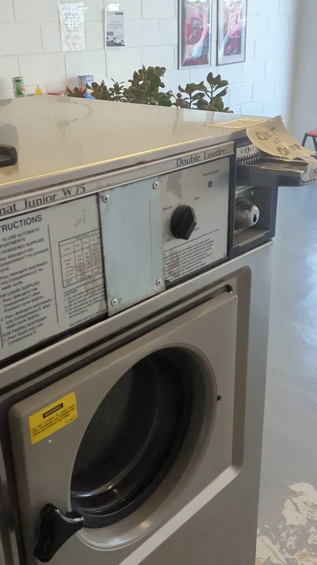 Sunny Days Laundromat thumbnail 4