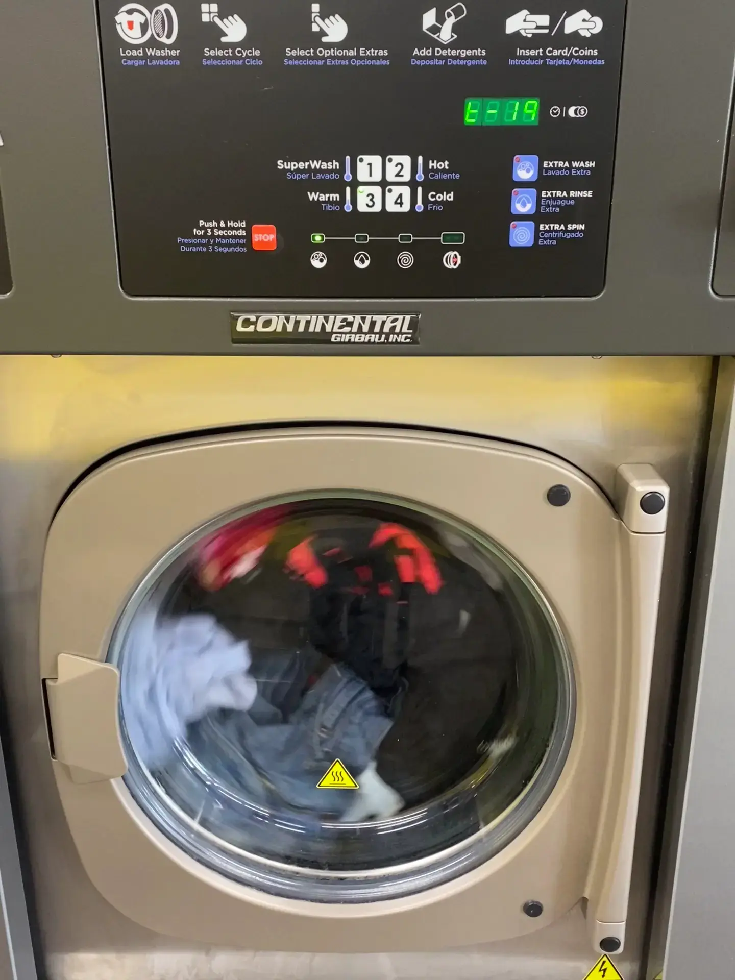 Sunny Daze Laundromat thumbnail 13
