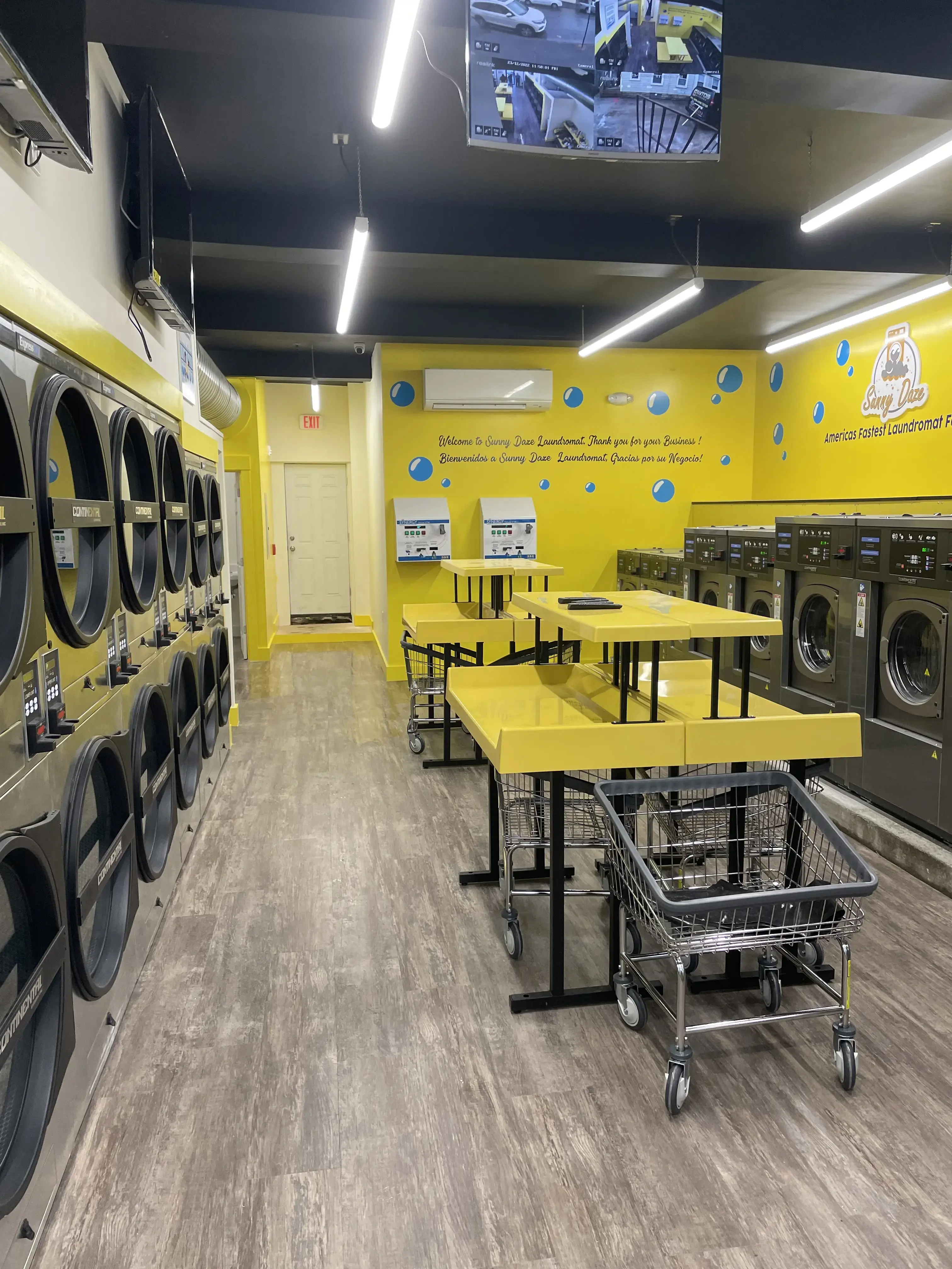 Sunny Daze Laundromat thumbnail 17