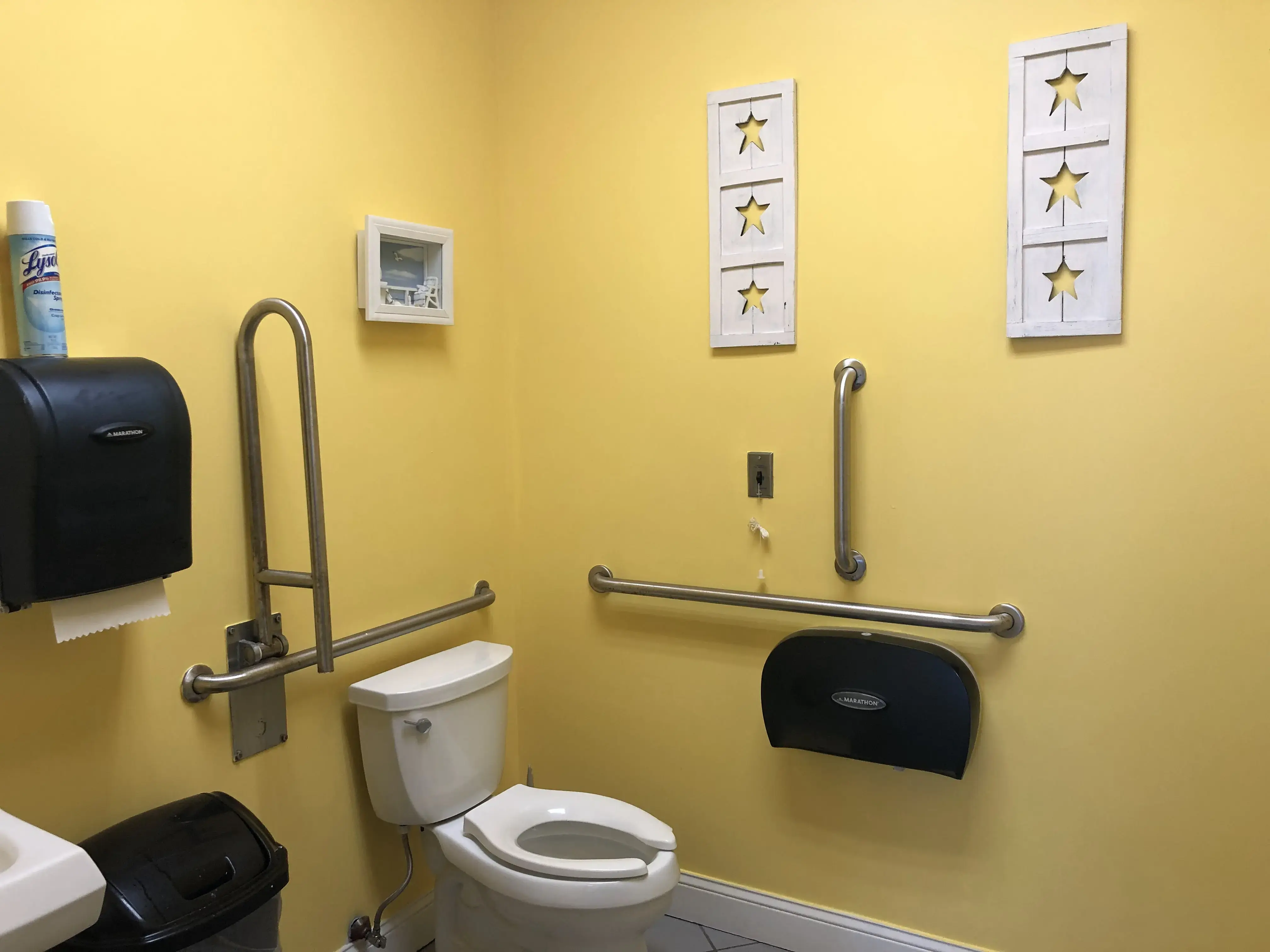 Sunny Suds Laundromat - Image 10