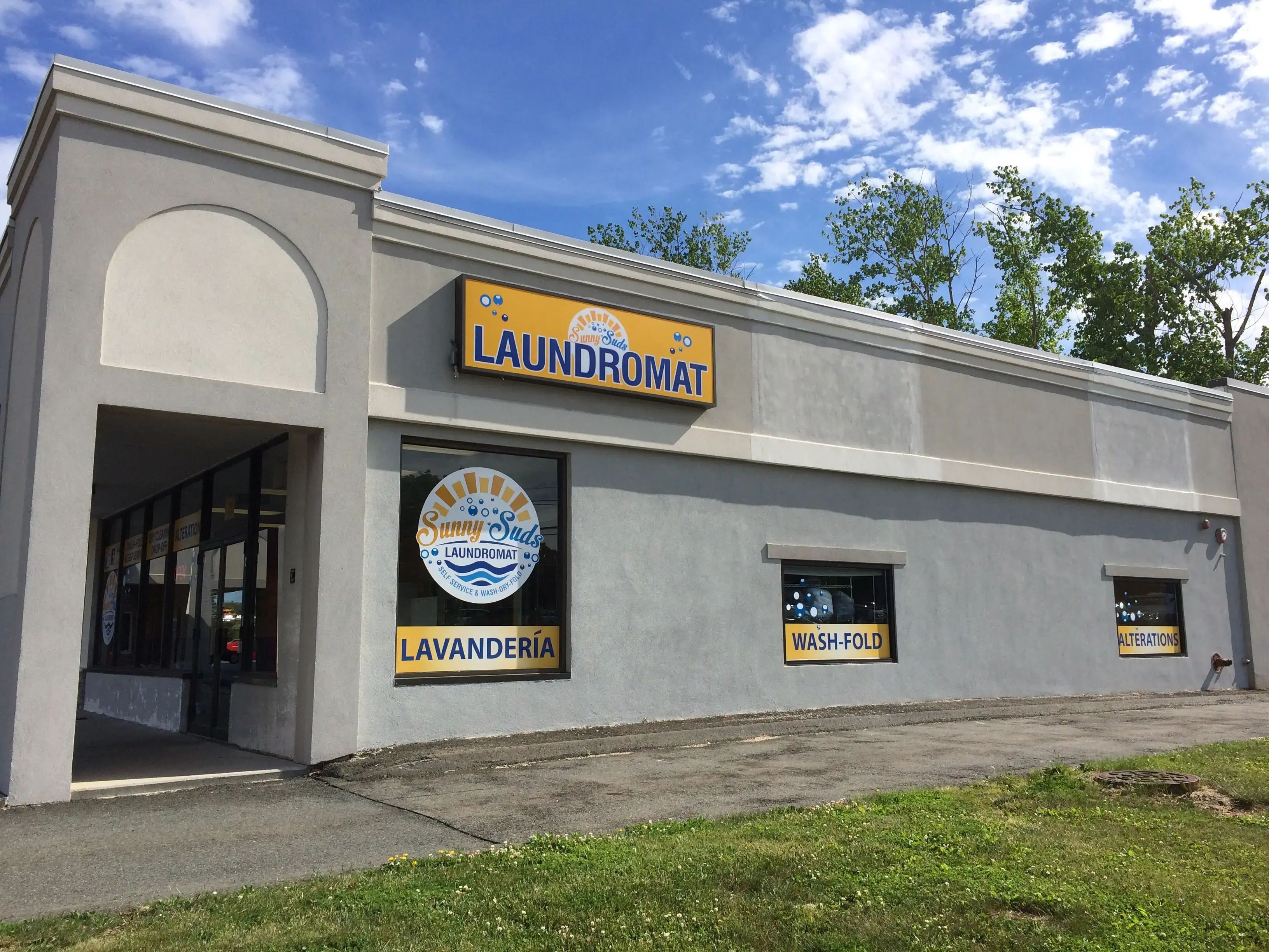 Sunny Suds Laundromat - Image 15