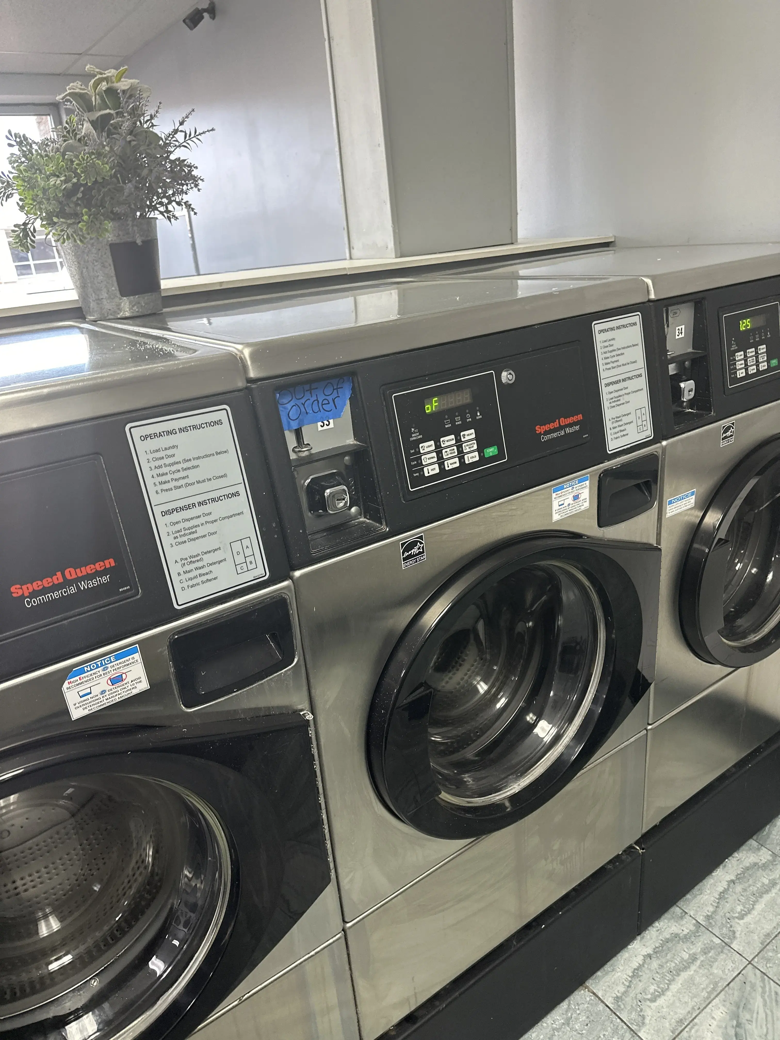 Sunny's Suds Laundromat thumbnail 2