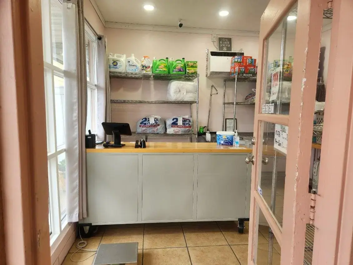 Sunny's Wash, Dry & Fold location