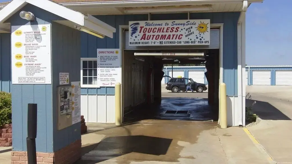 SunnySide Laundromat, Car Wash & Storage Units - Image 8