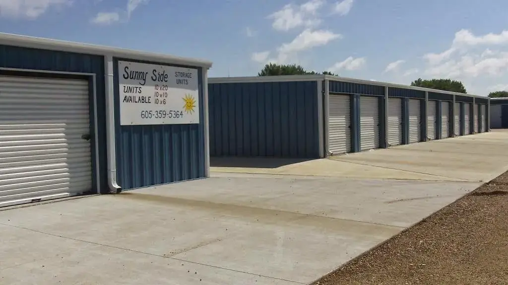 SunnySide Laundromat, Car Wash & Storage Units thumbnail 3