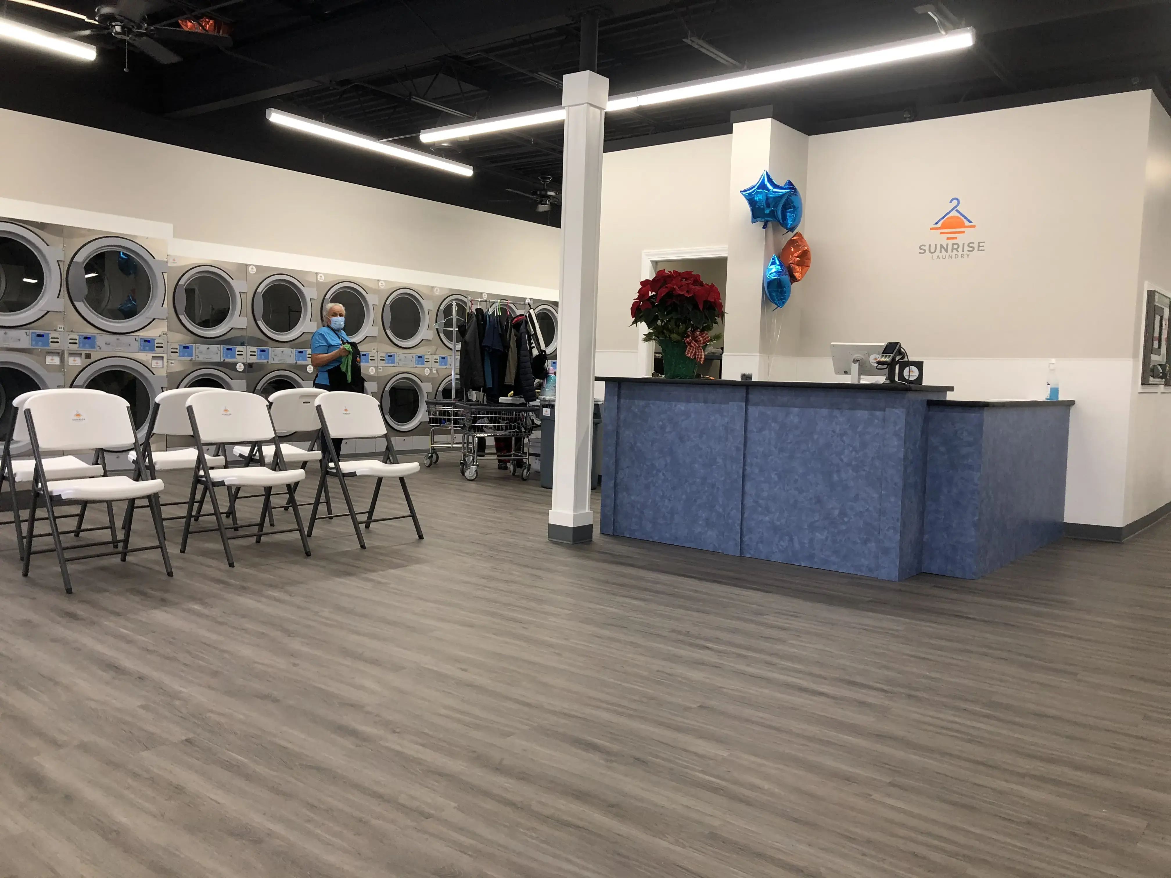 Sunrise Laundry - Maywood thumbnail 2