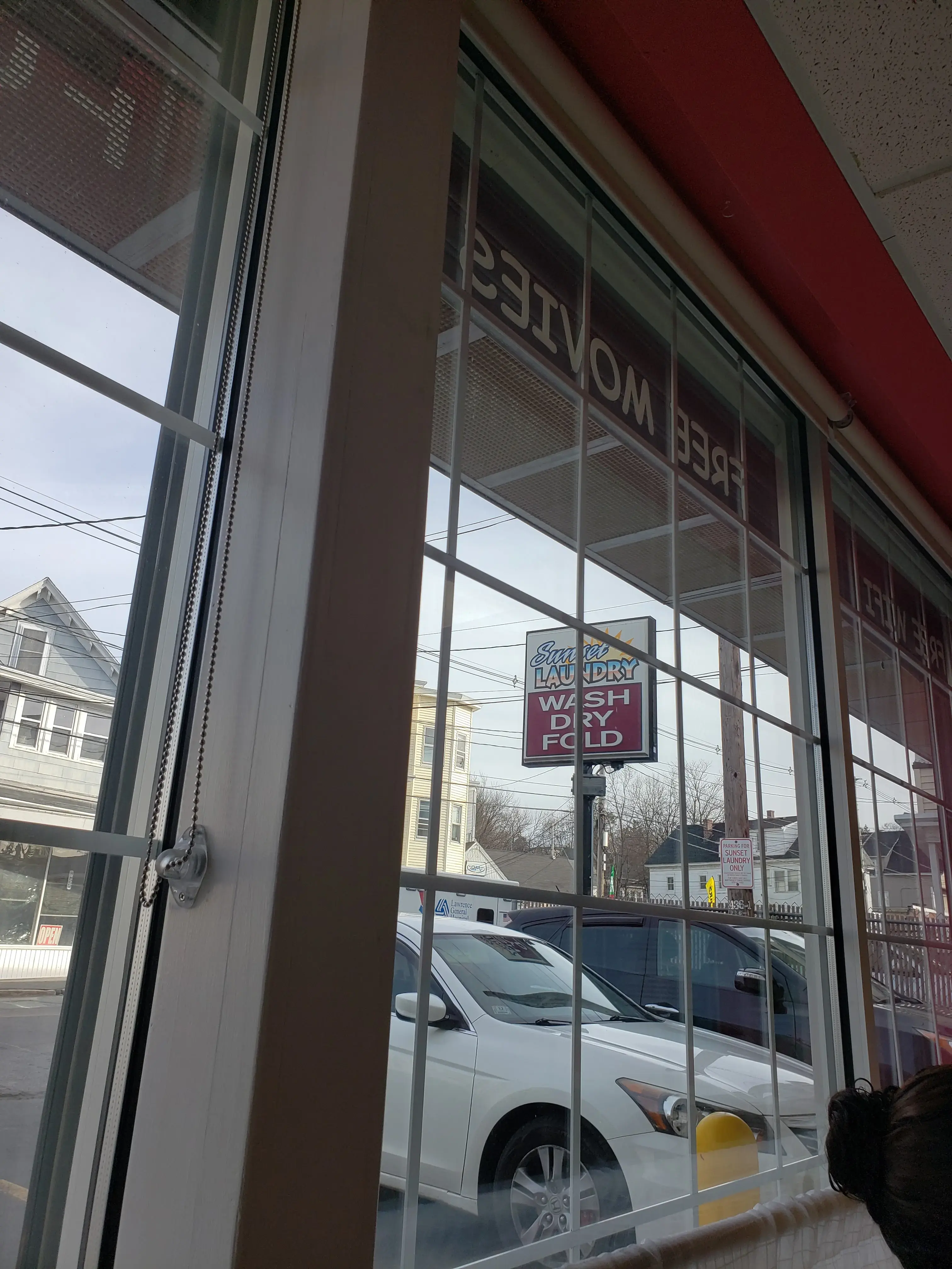 Sunset Laundry - Image 8