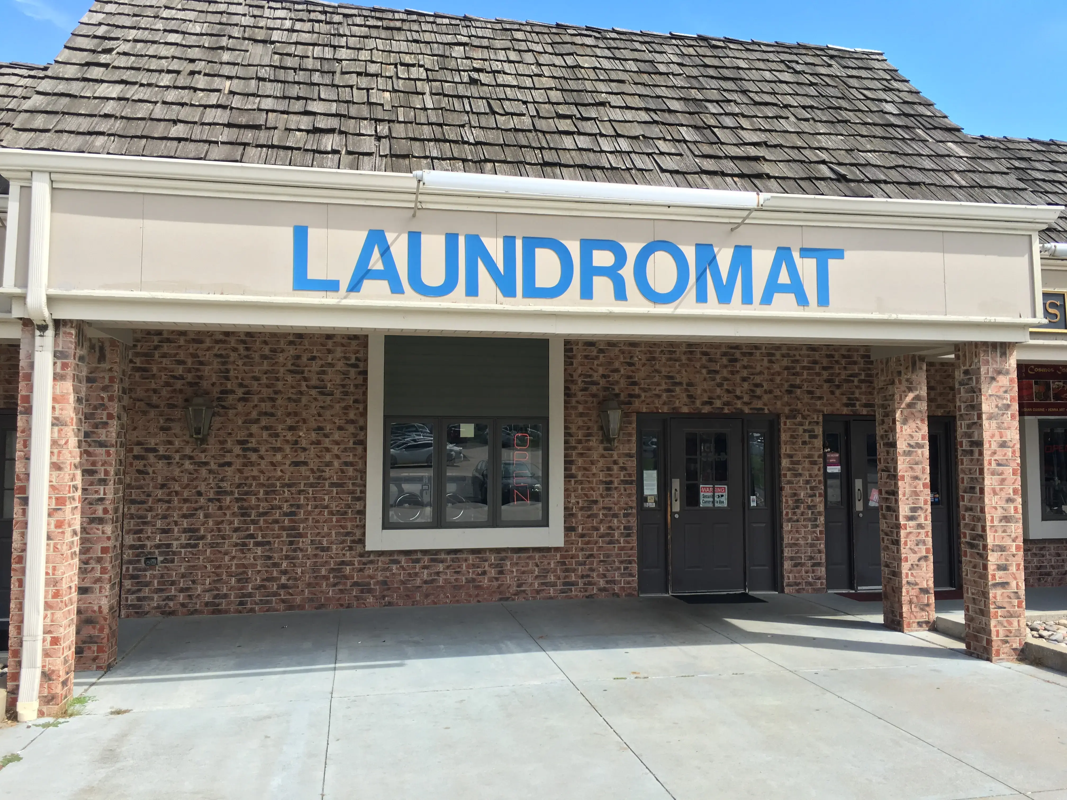 Sunset West Laundry - Image 14