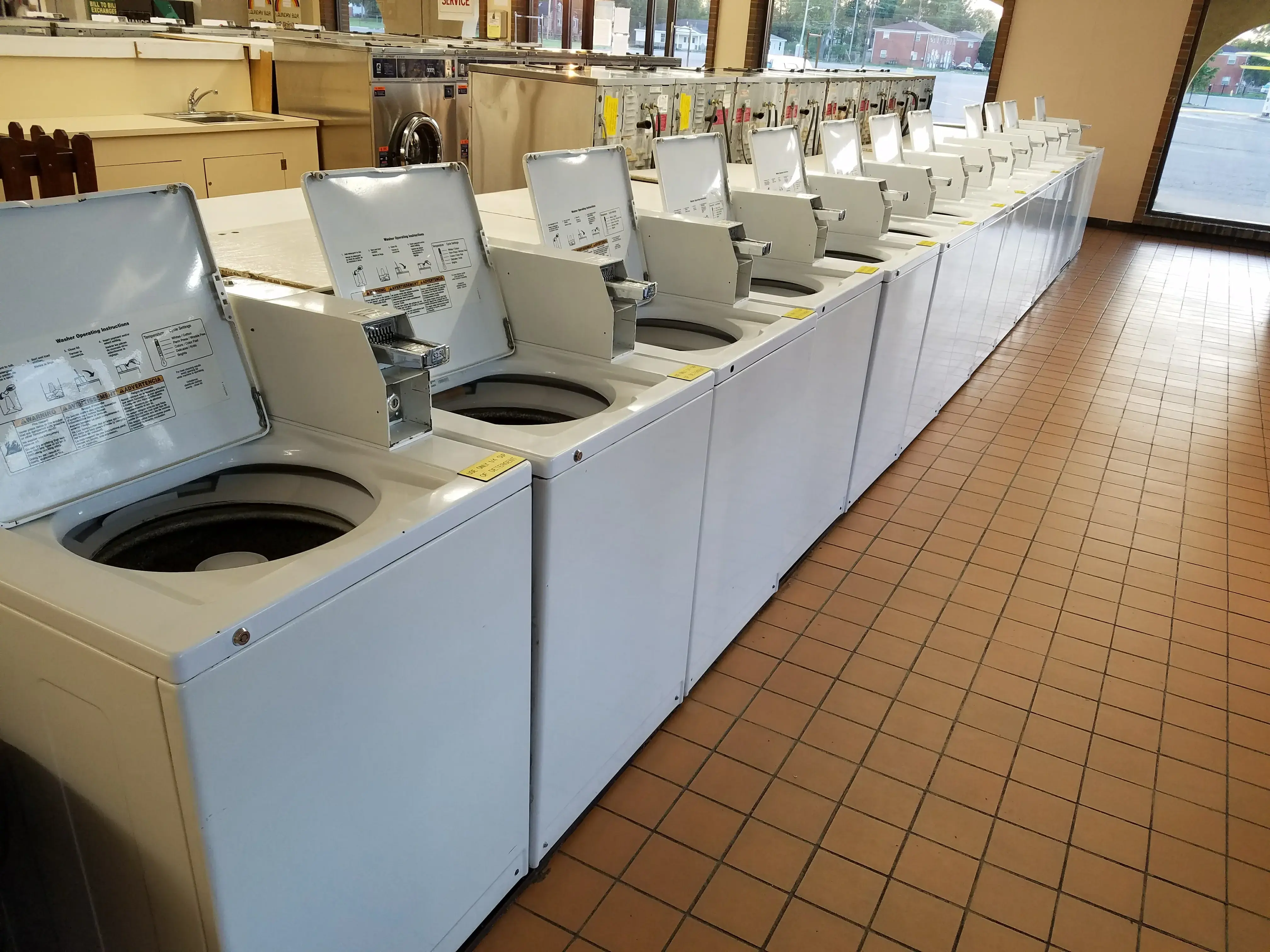 Sunshine Boys Cleaners & Laundry thumbnail 3