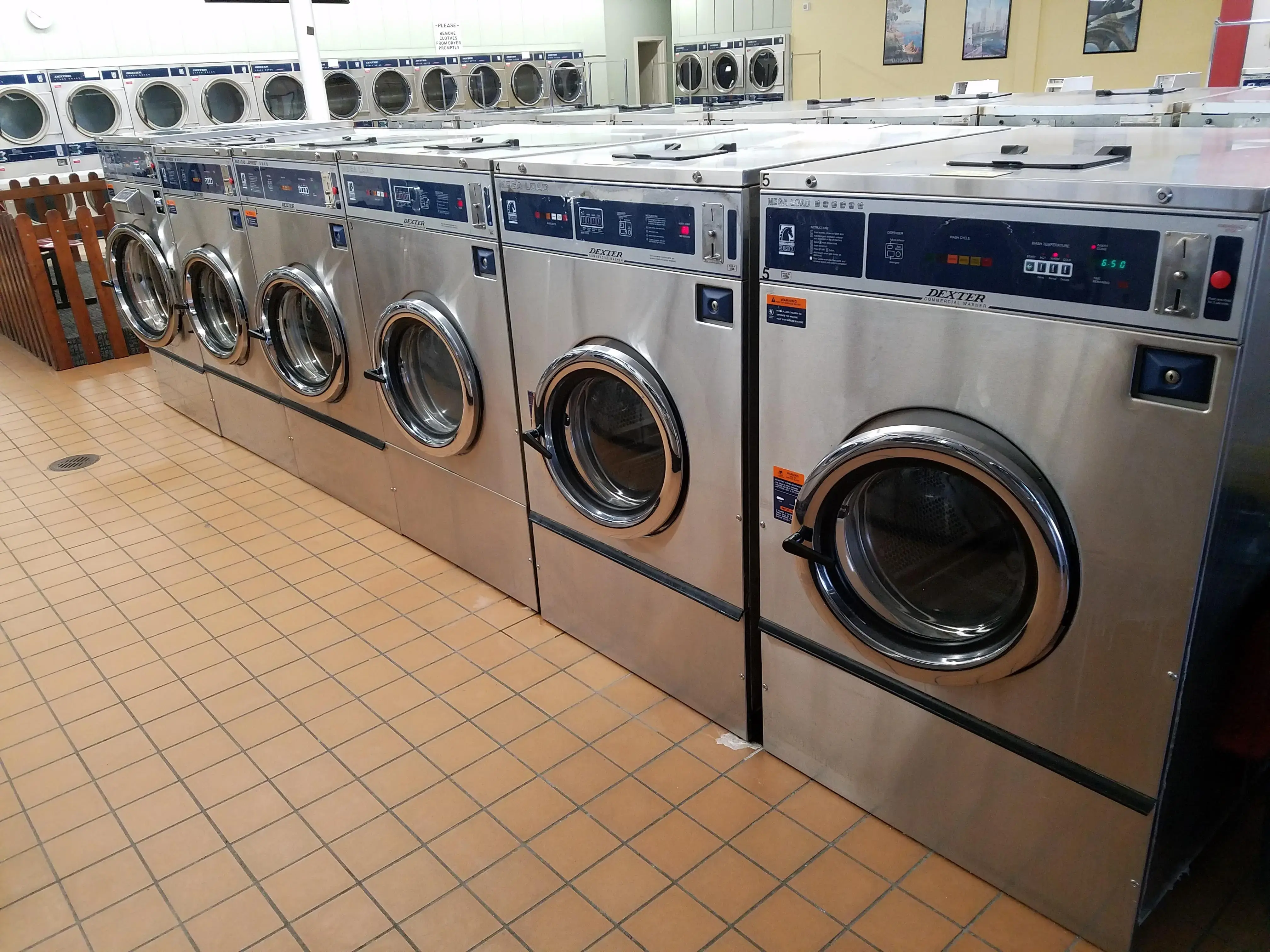 Sunshine Boys Cleaners & Laundry location