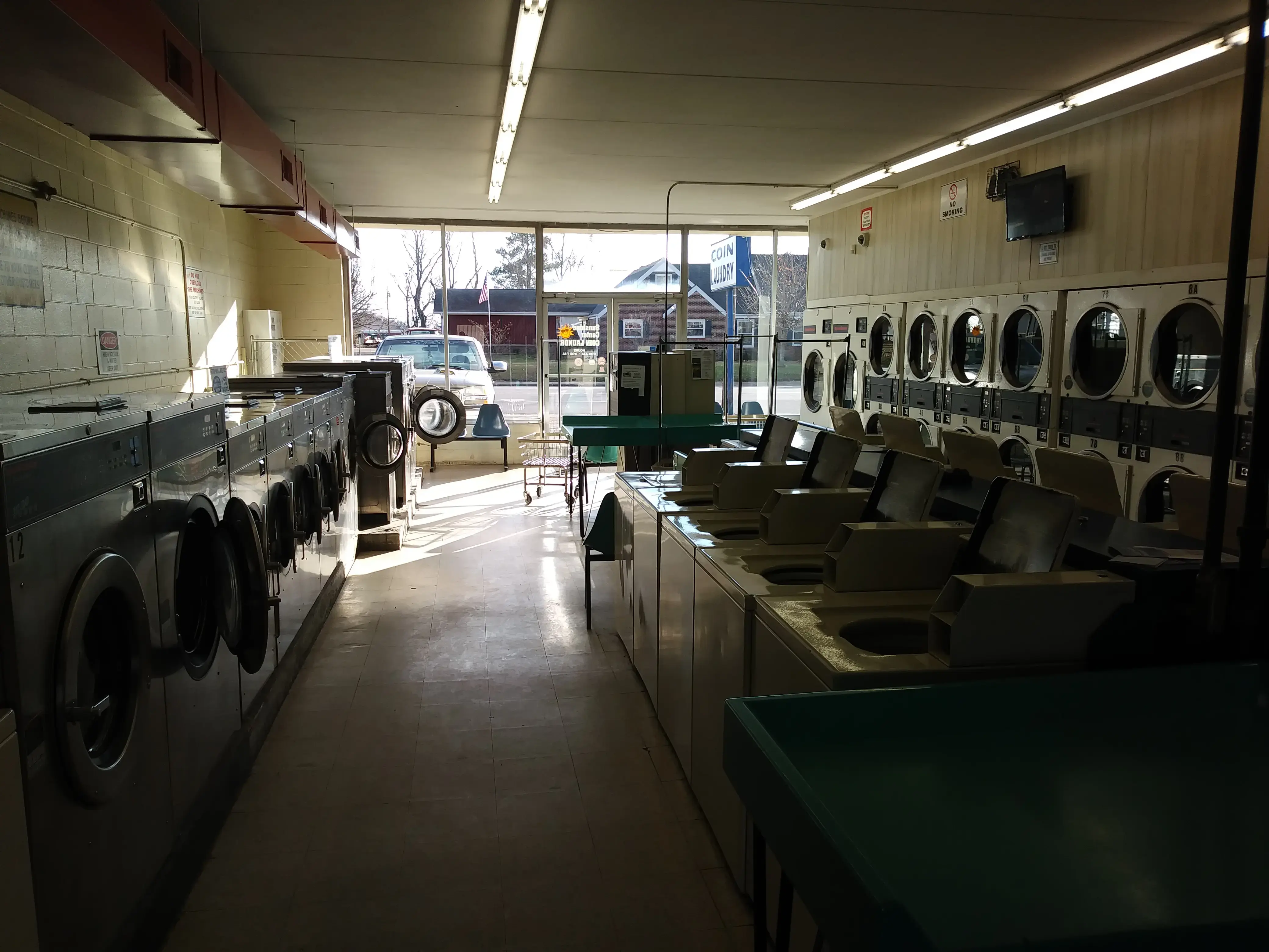 Sunshine Center Coin Laundry thumbnail 8