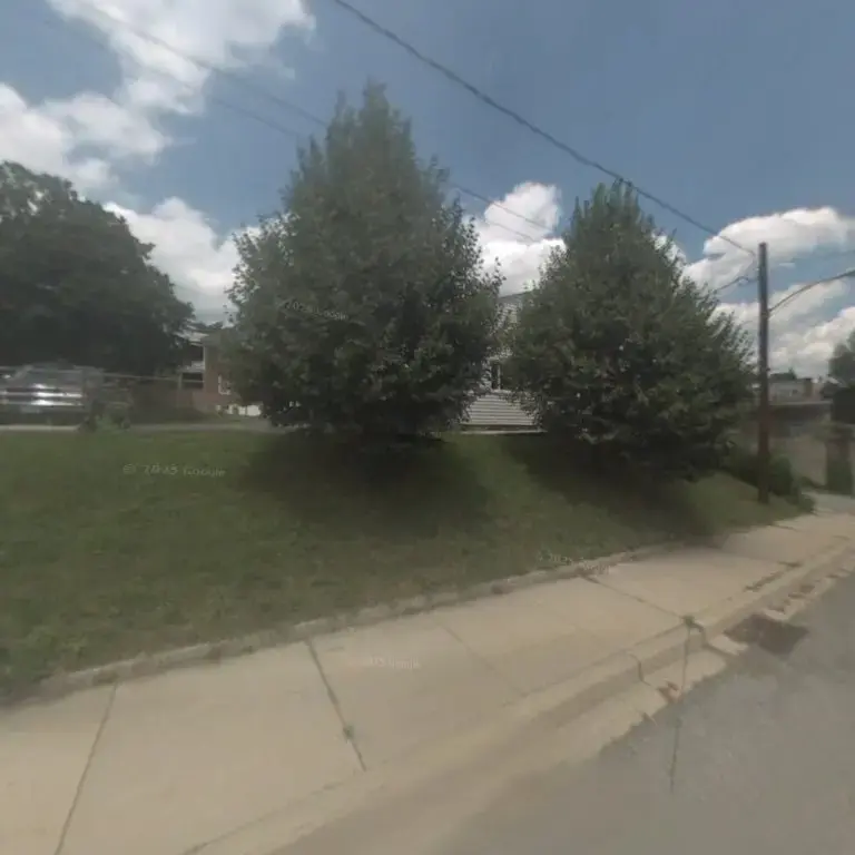 Sunshine Center thumbnail 20