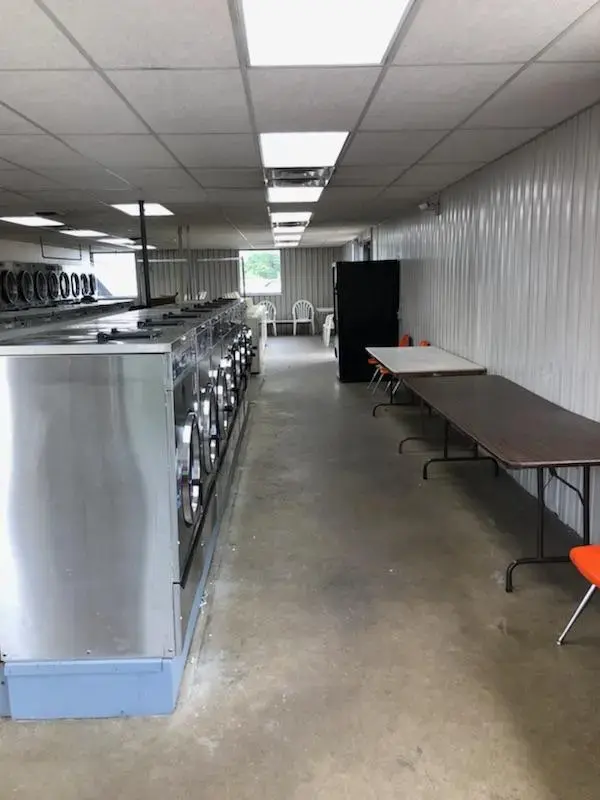 Sunshine Center Laundromat thumbnail 5
