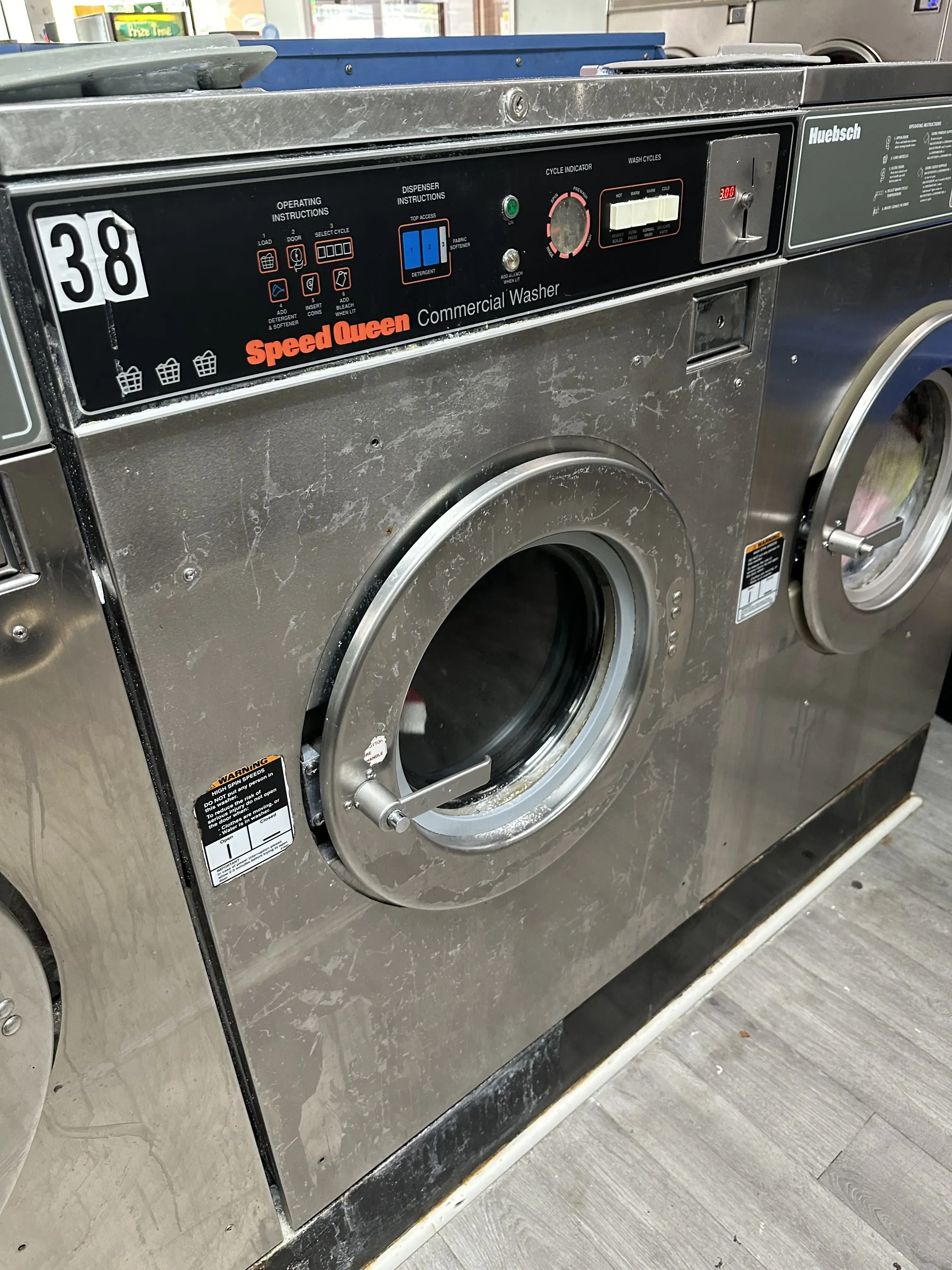 Sunshine Coin Laundry thumbnail 4