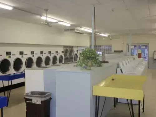 Sunshine Coin Laundry - Image 5