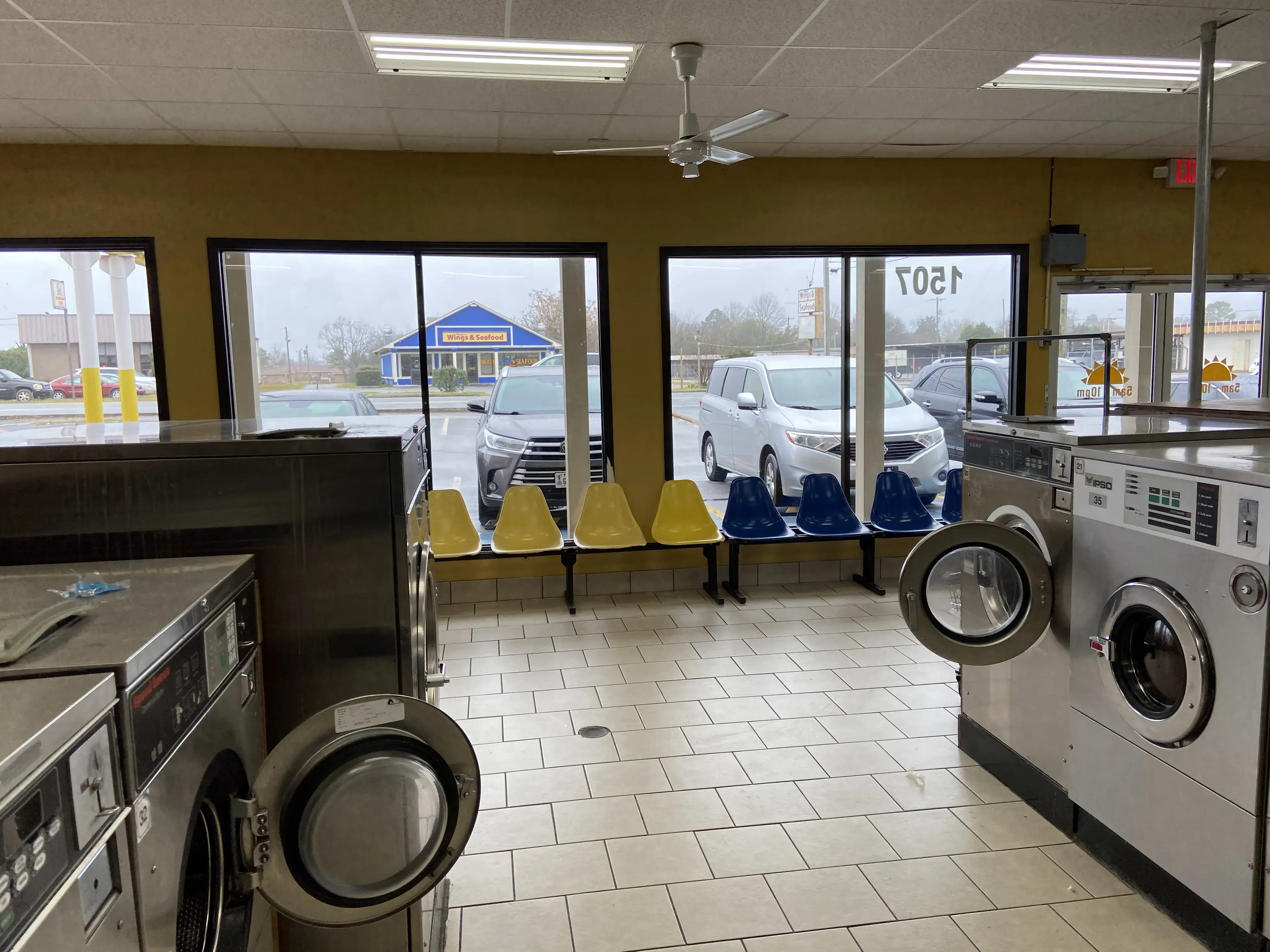 Sunshine Coin Laundry - Image 6