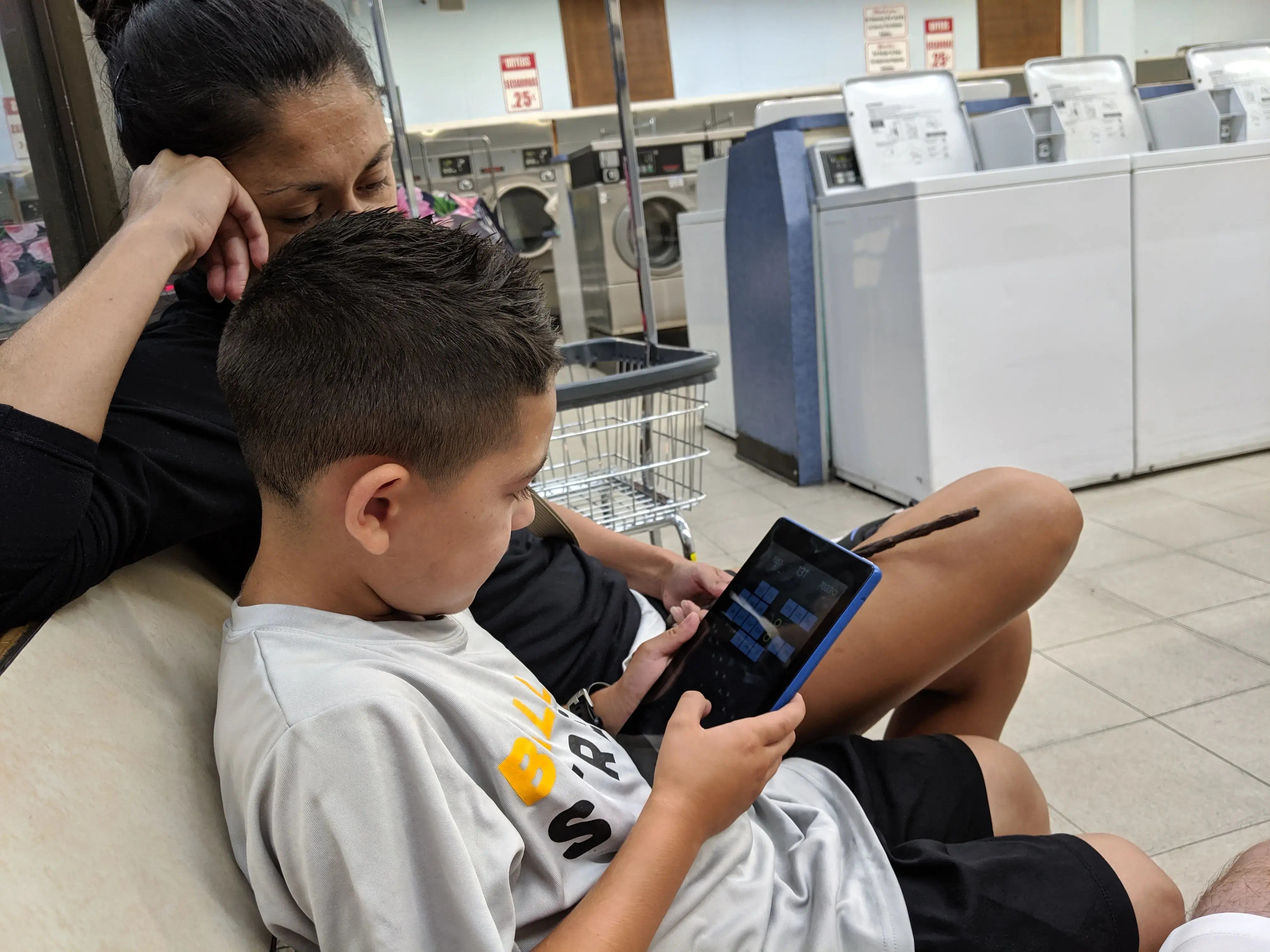 Sunshine Coin-Op Laundry Lavandería thumbnail 15