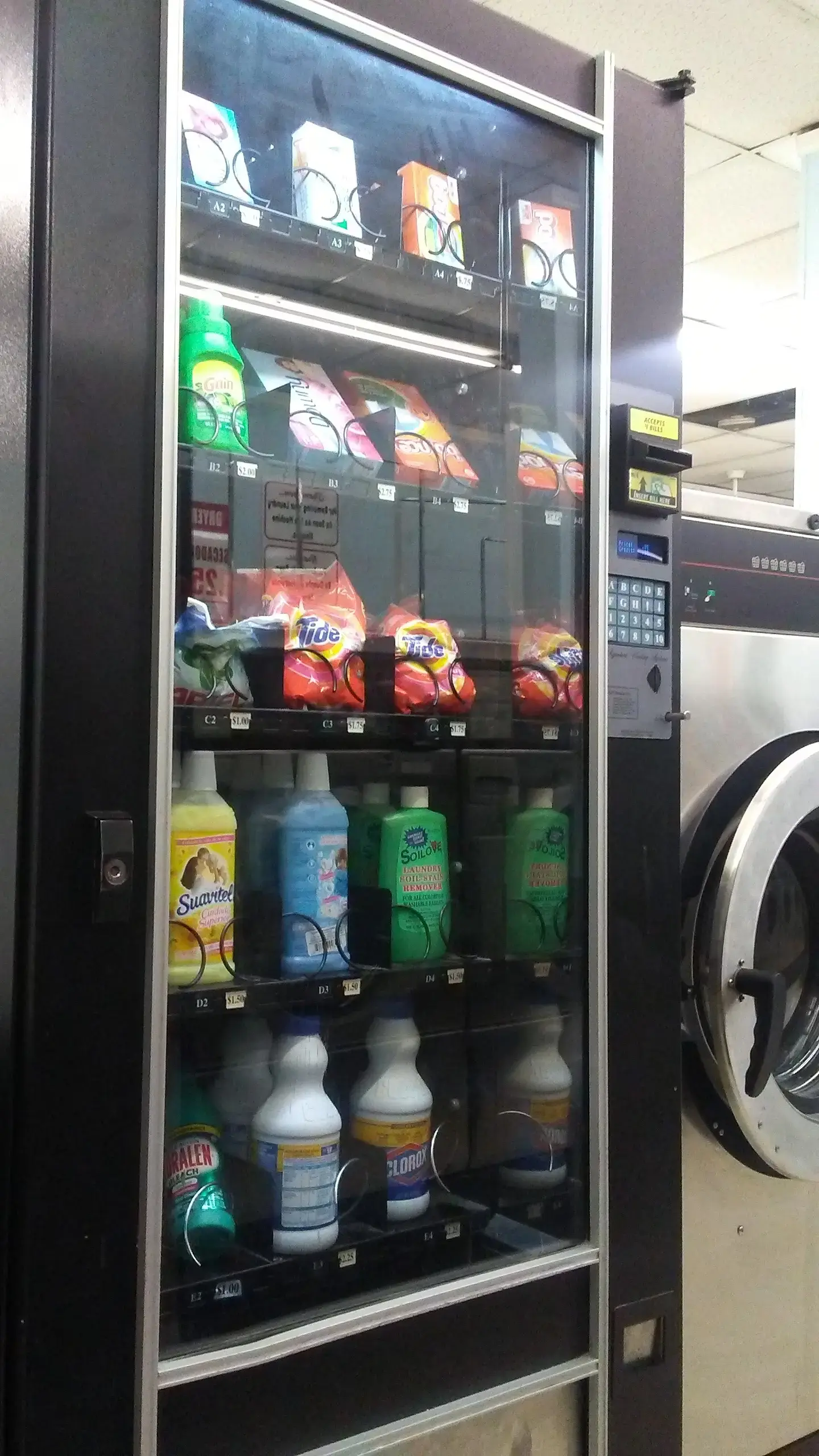 Sunshine Coin-Op Laundry Lavandería thumbnail 4