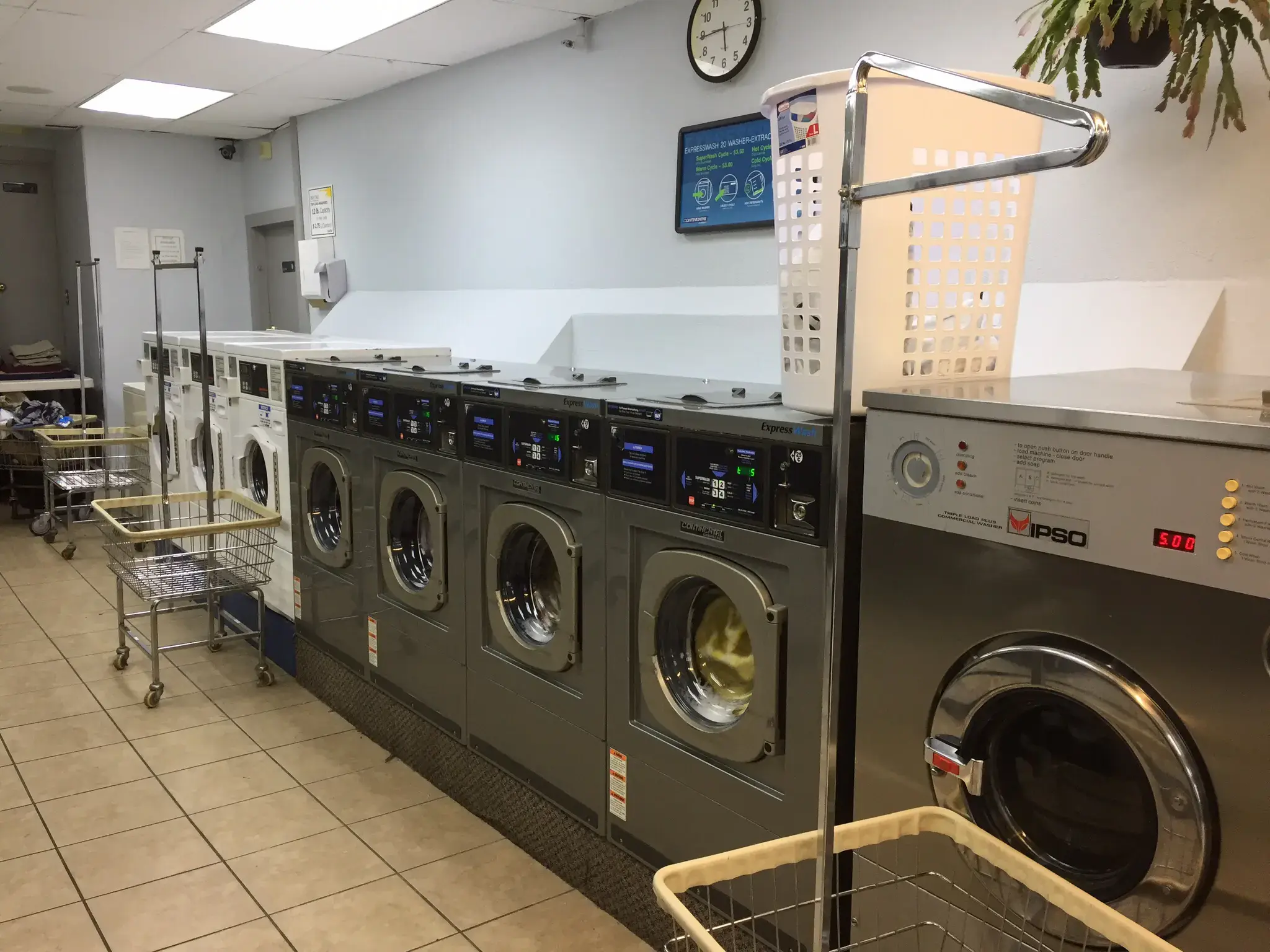 Sunshine Express Laundry Center - Image 13