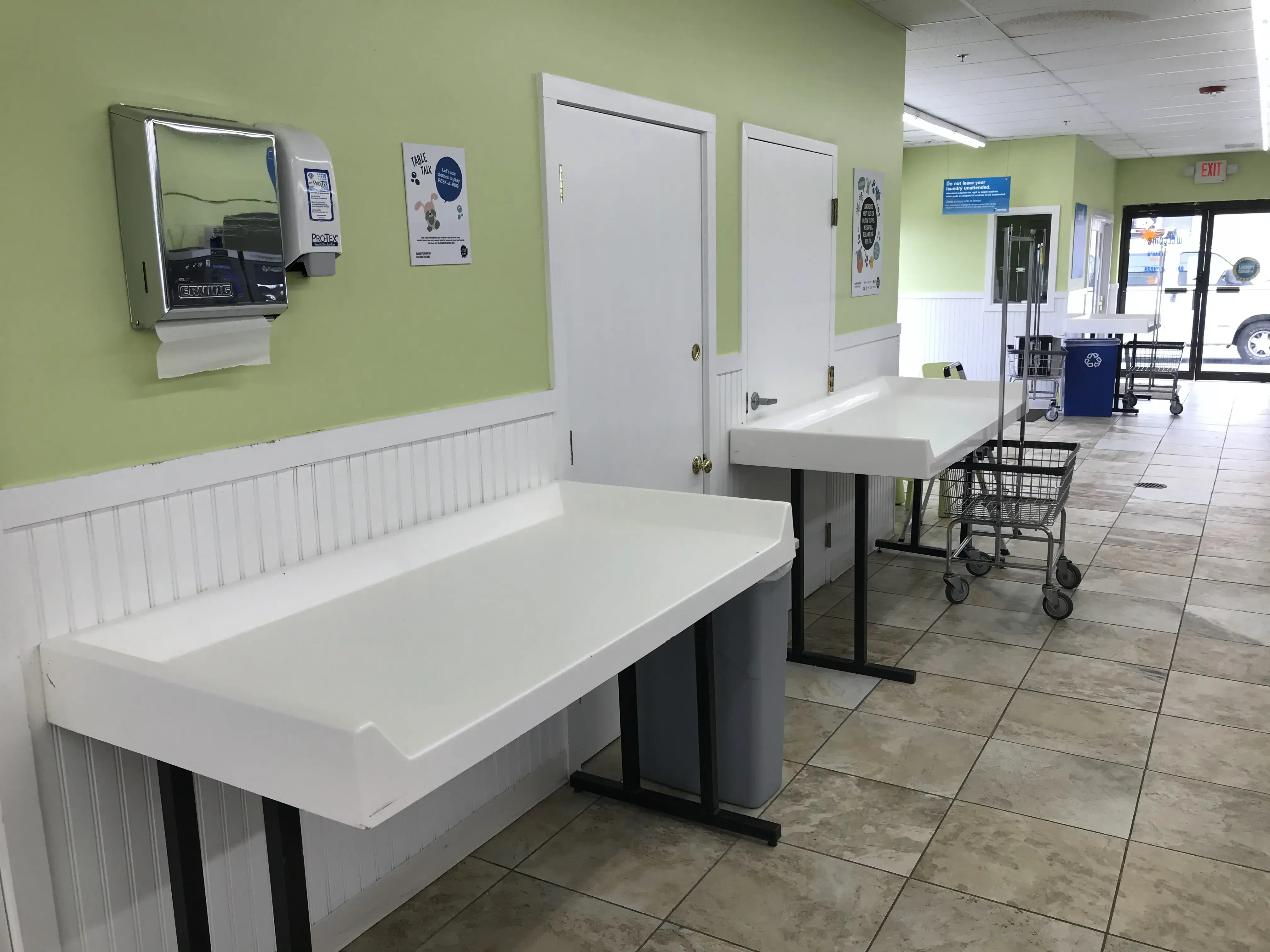Sunshine Express Laundry Center thumbnail 8