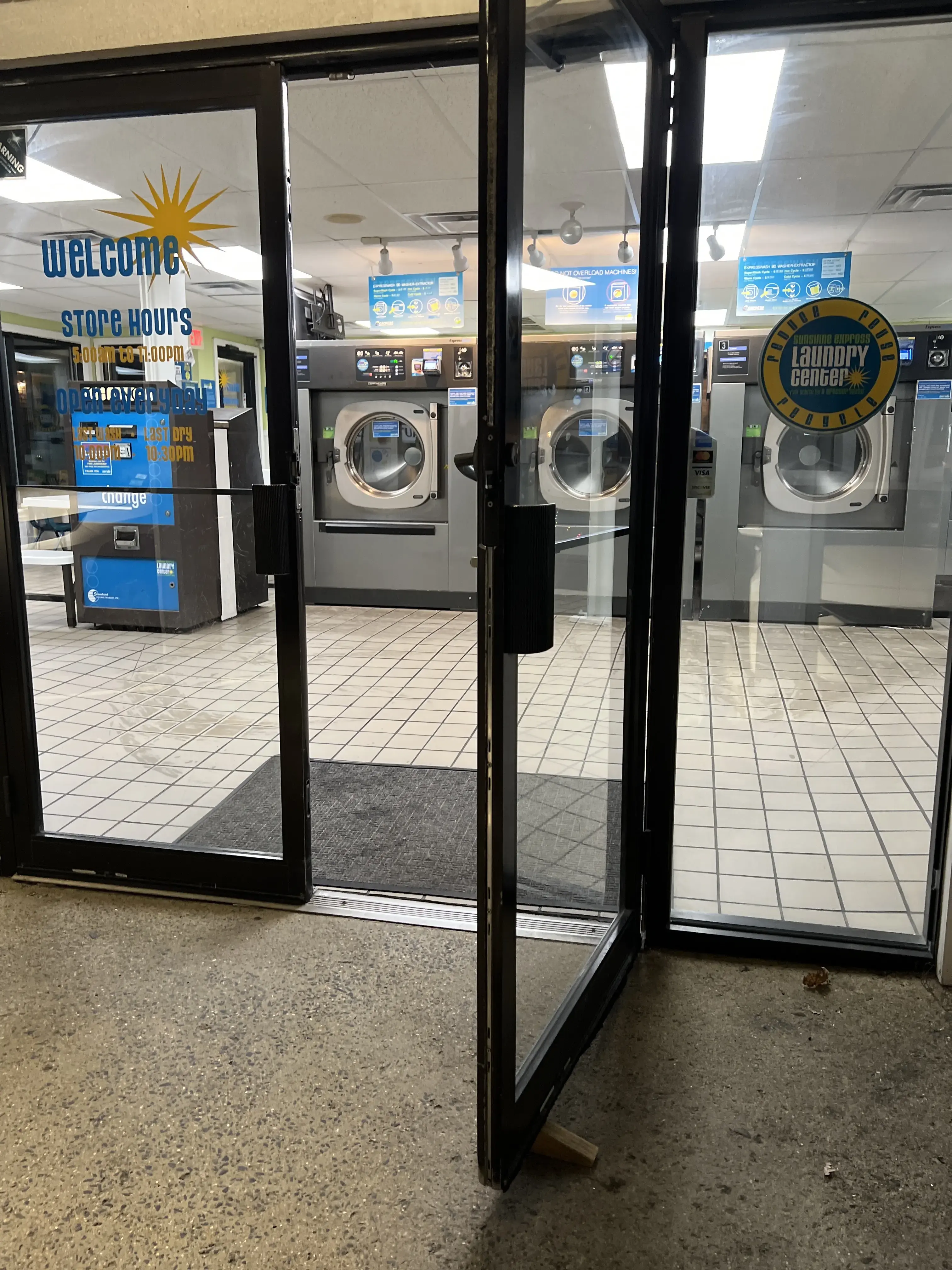 Sunshine Express Laundry Center thumbnail 1