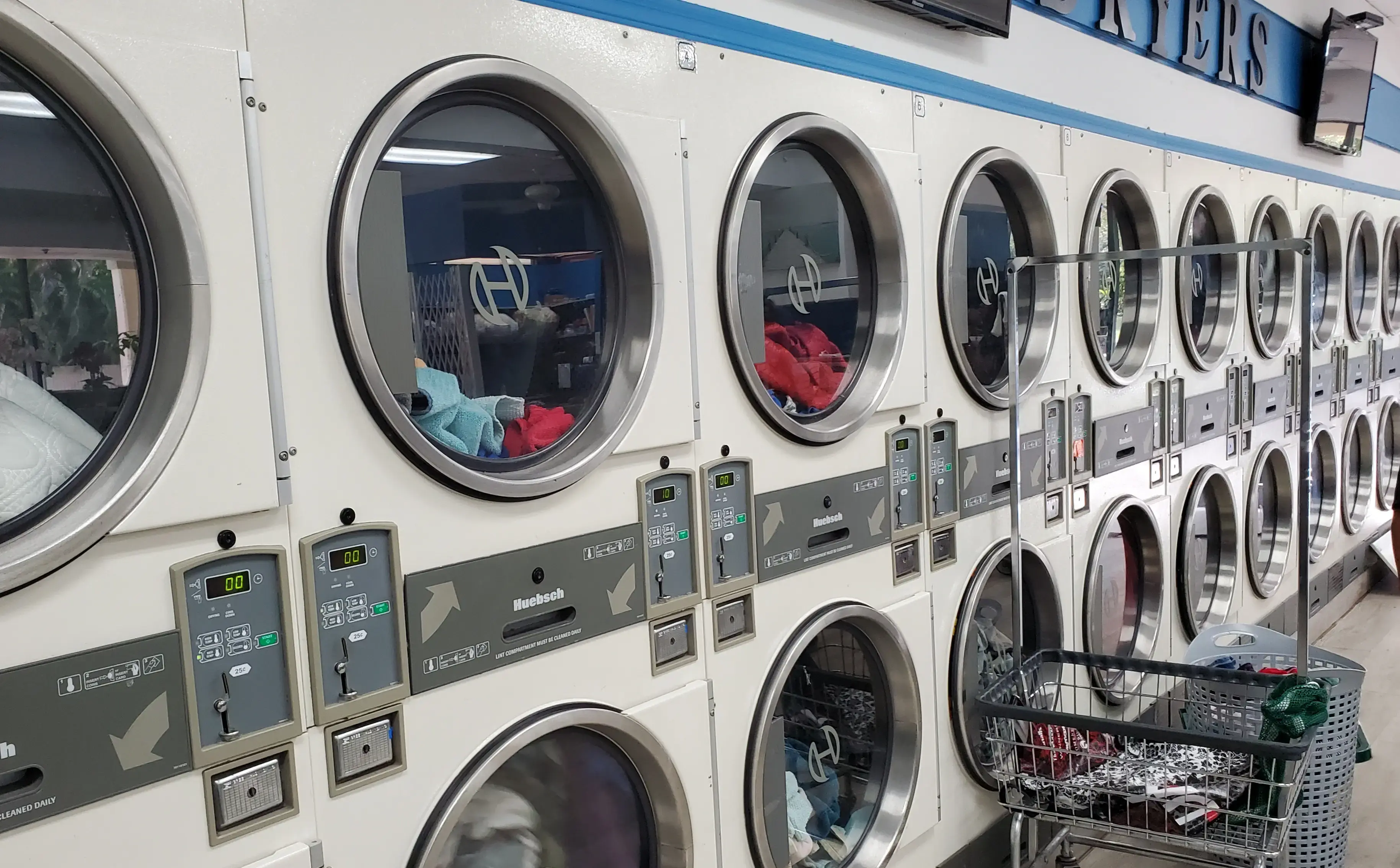 Sunshine Kleen Coin Laundry thumbnail 10