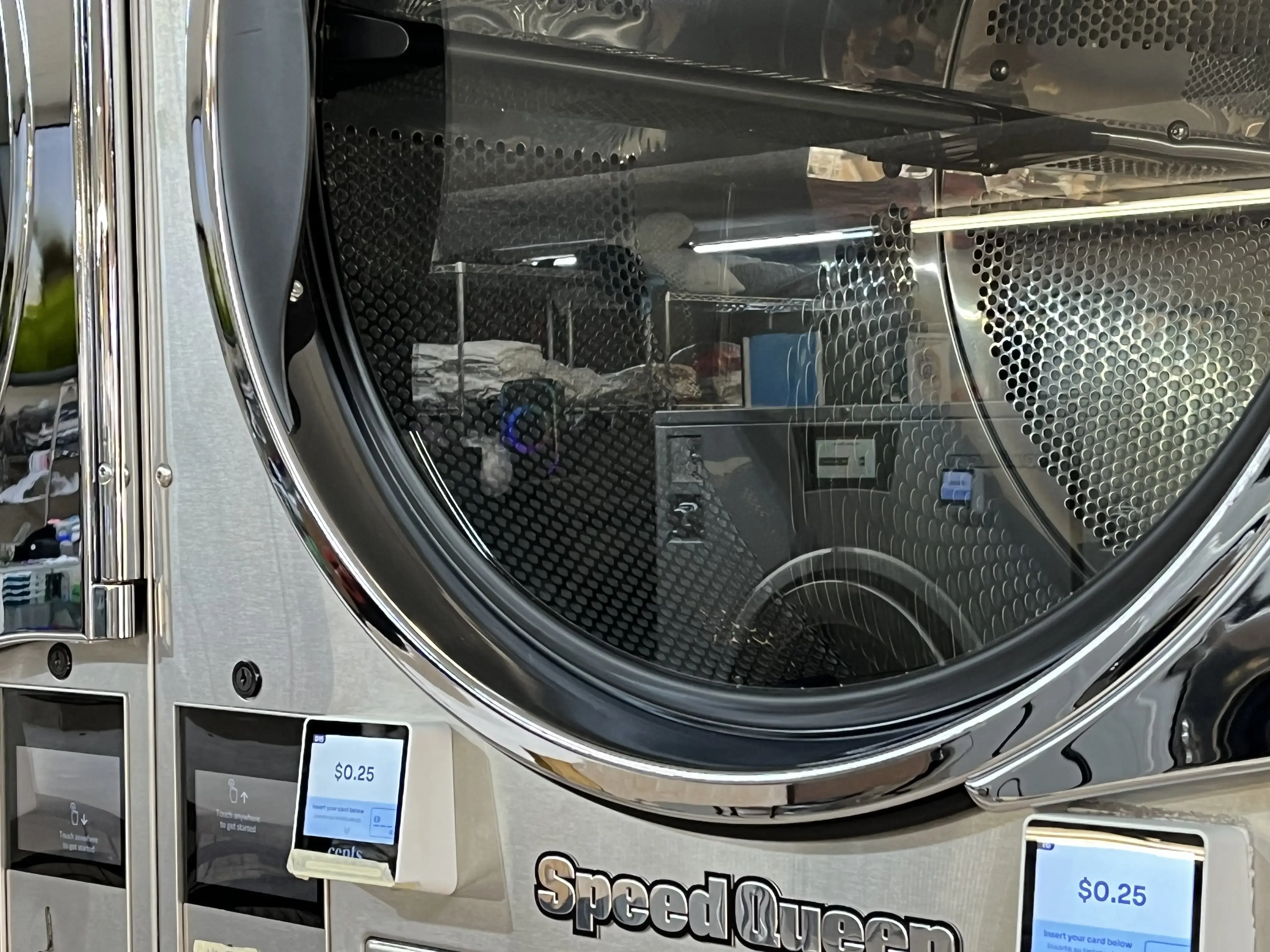 Sunshine Laredo's Laundromat thumbnail 6