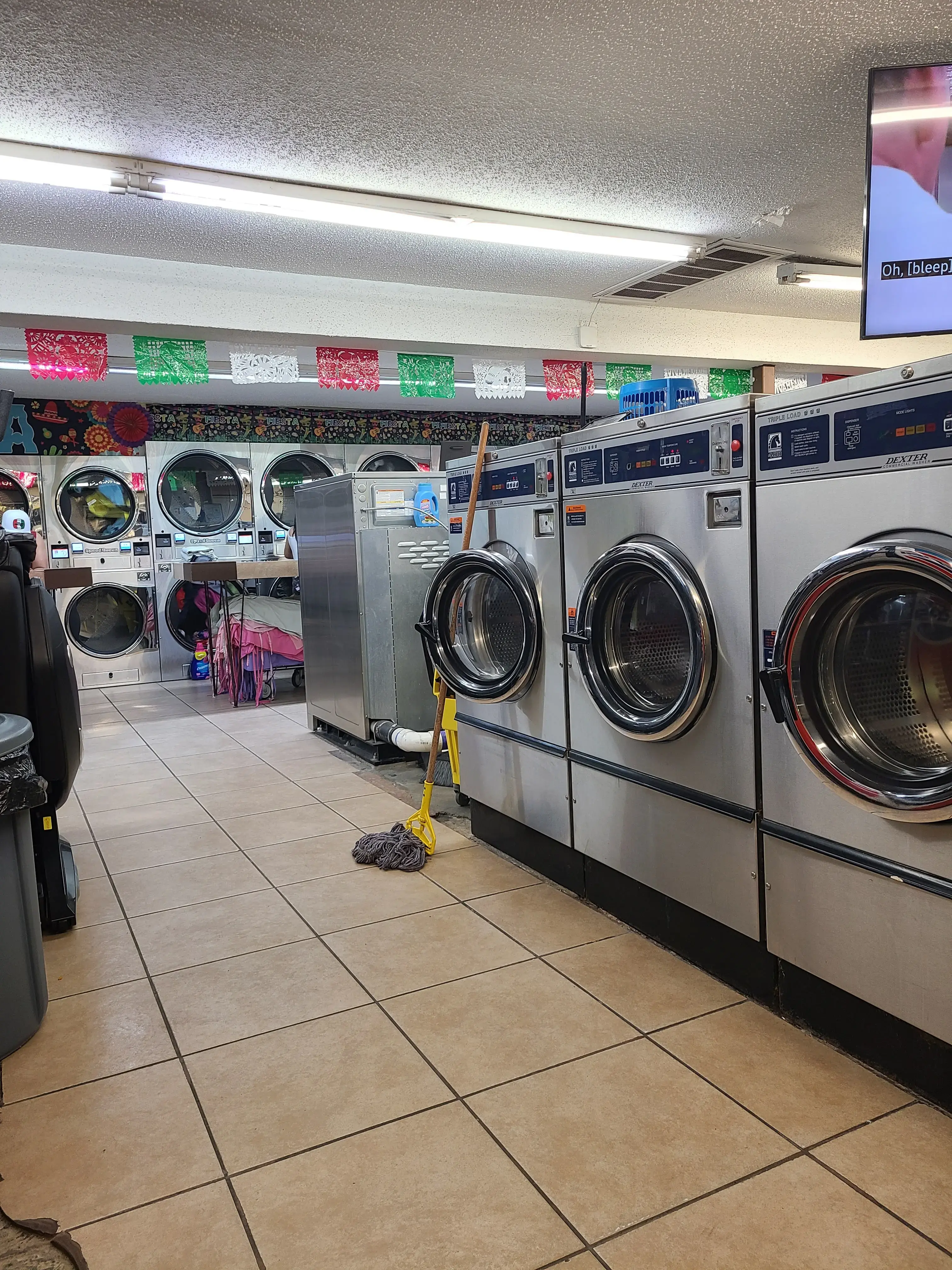 Sunshine Laredo's Laundromat location