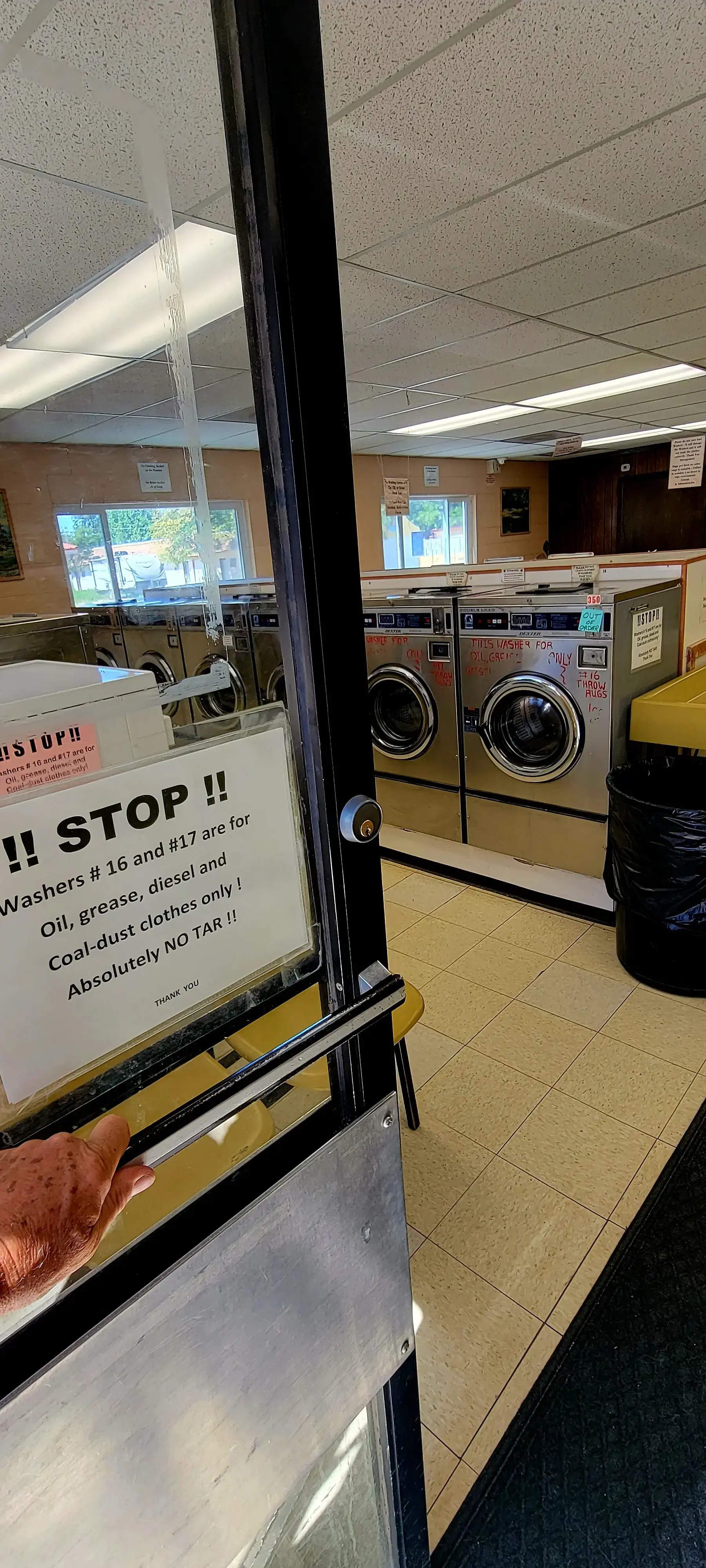 Sunshine Laundromat thumbnail 10