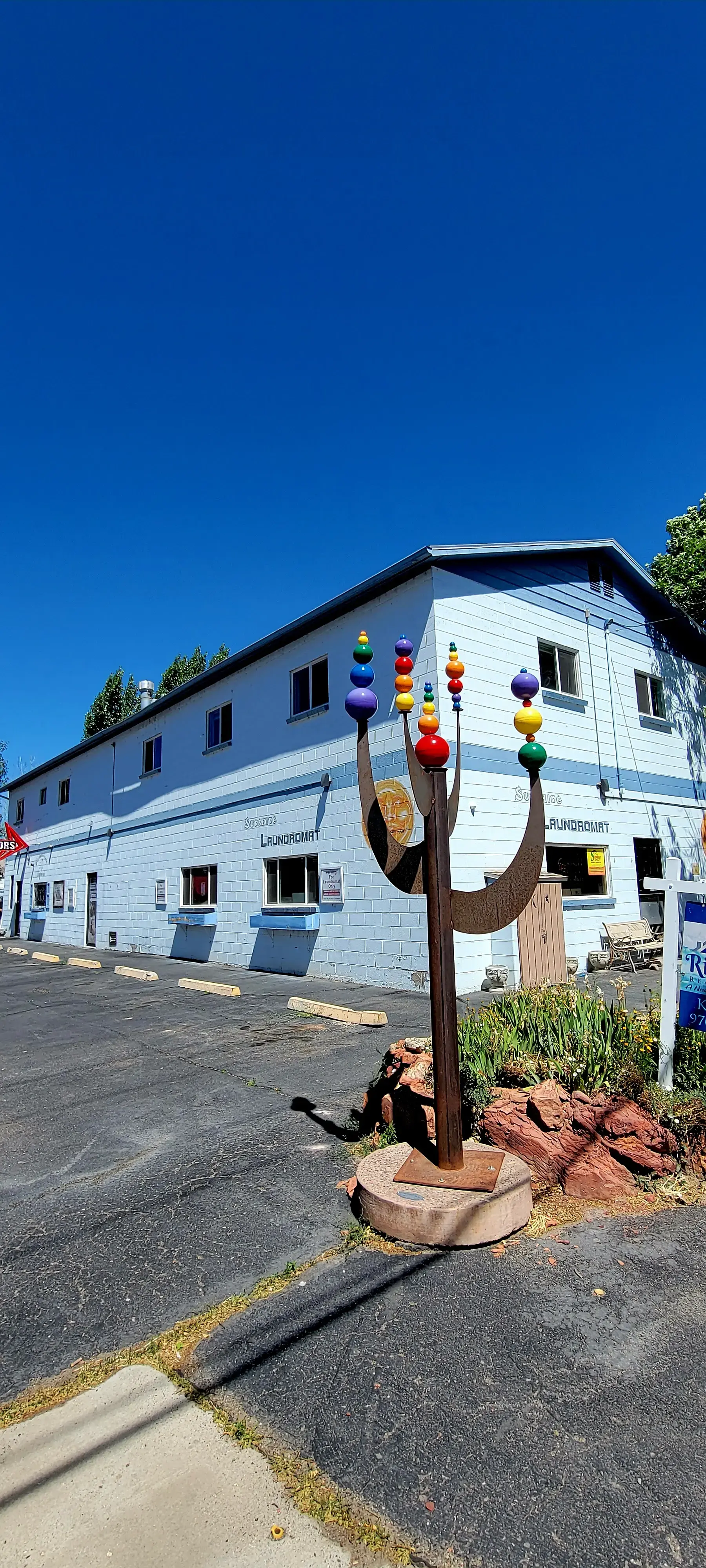 Sunshine Laundromat location