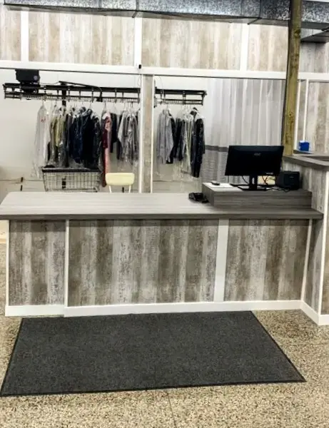 Sunshine Laundromat thumbnail 7