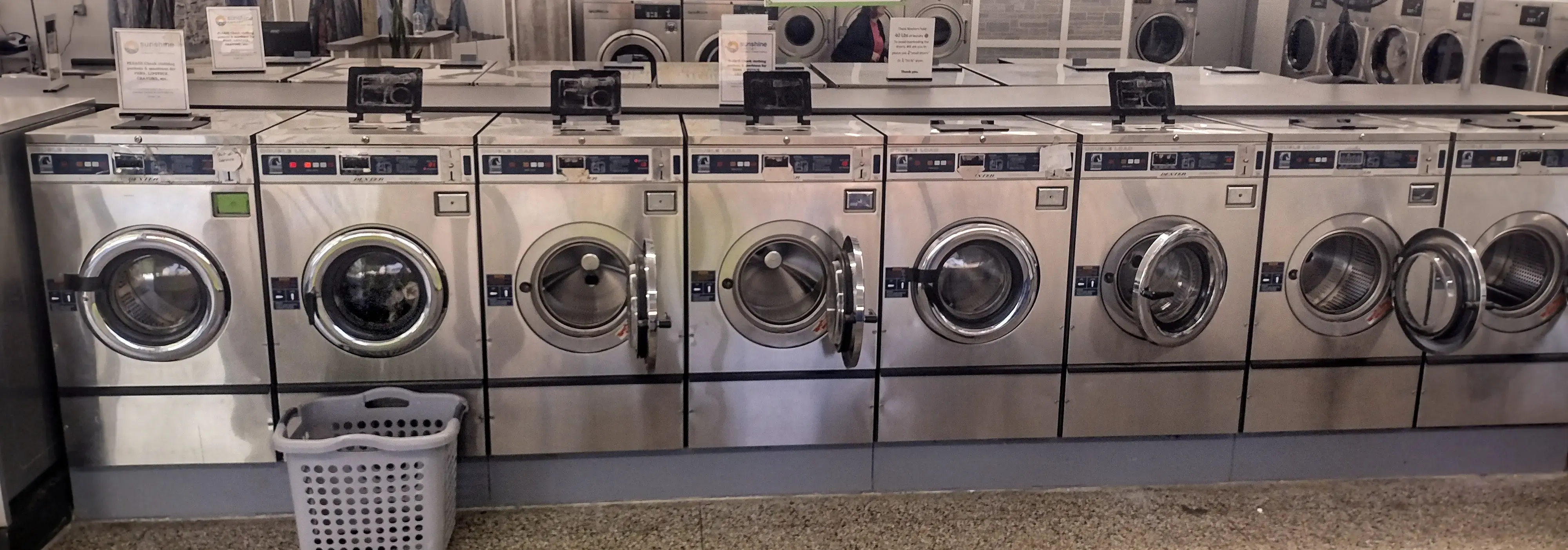 Sunshine Laundromat thumbnail 9