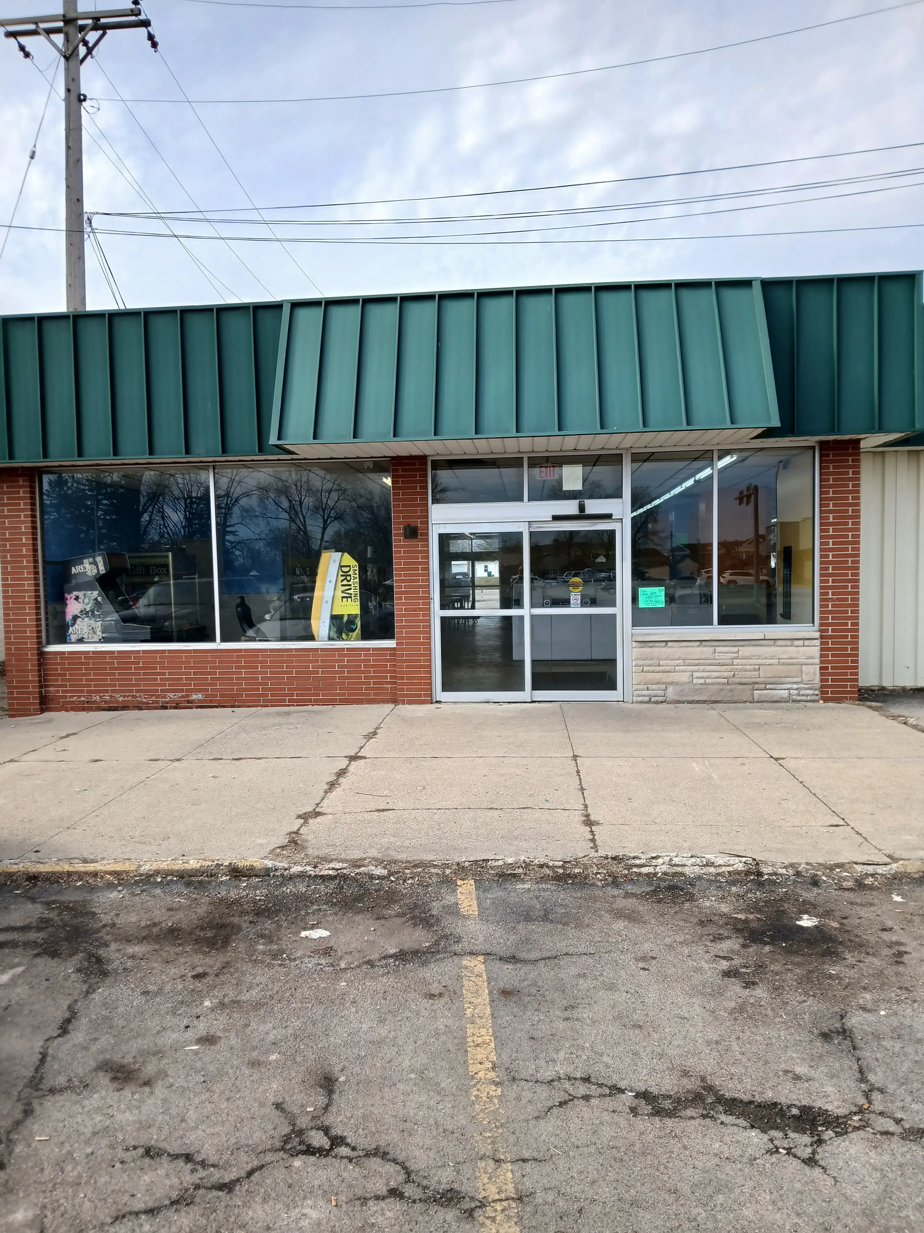 Sunshine Laundromat thumbnail 12