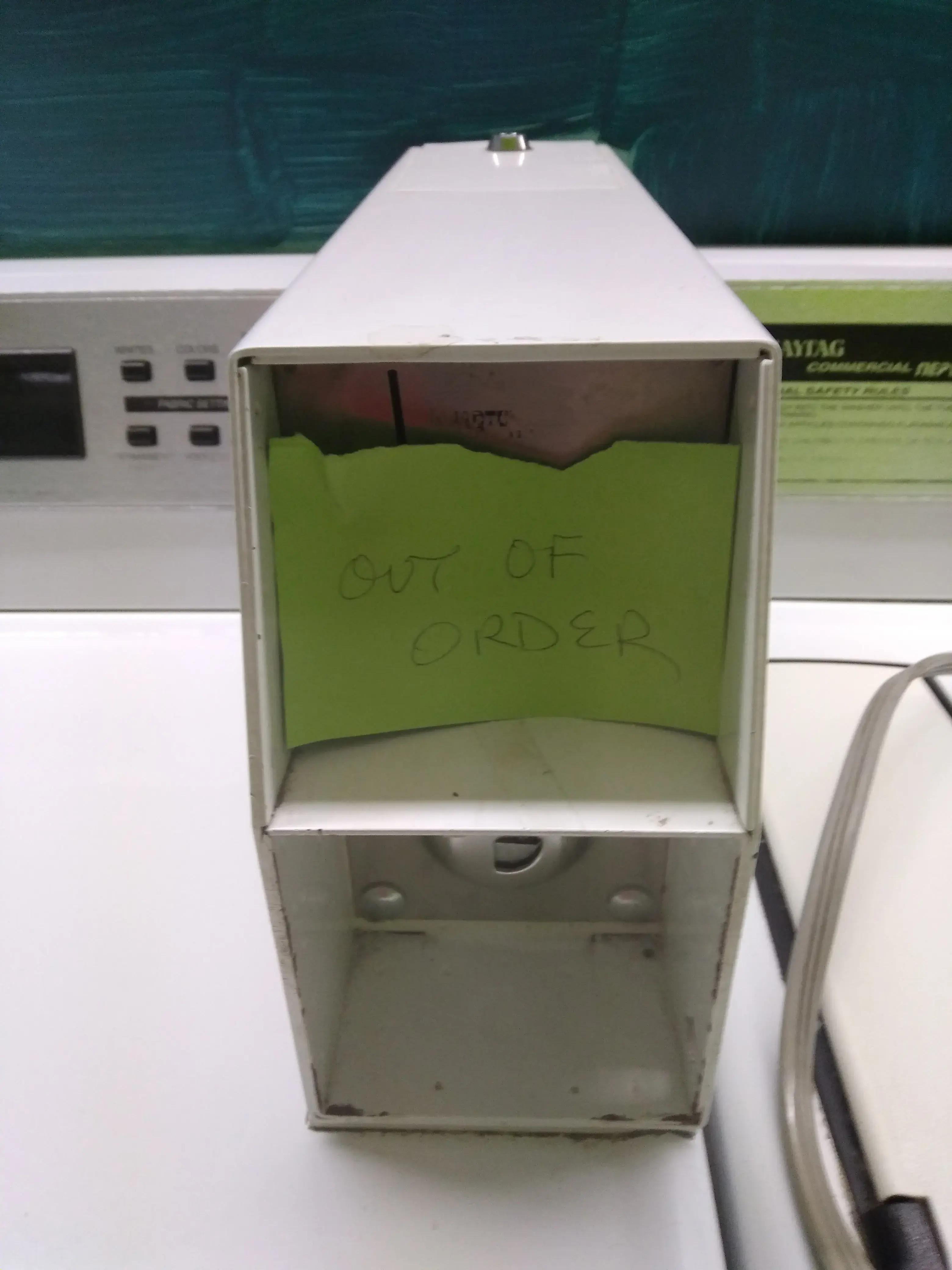 Sunshine Laundromat thumbnail 9