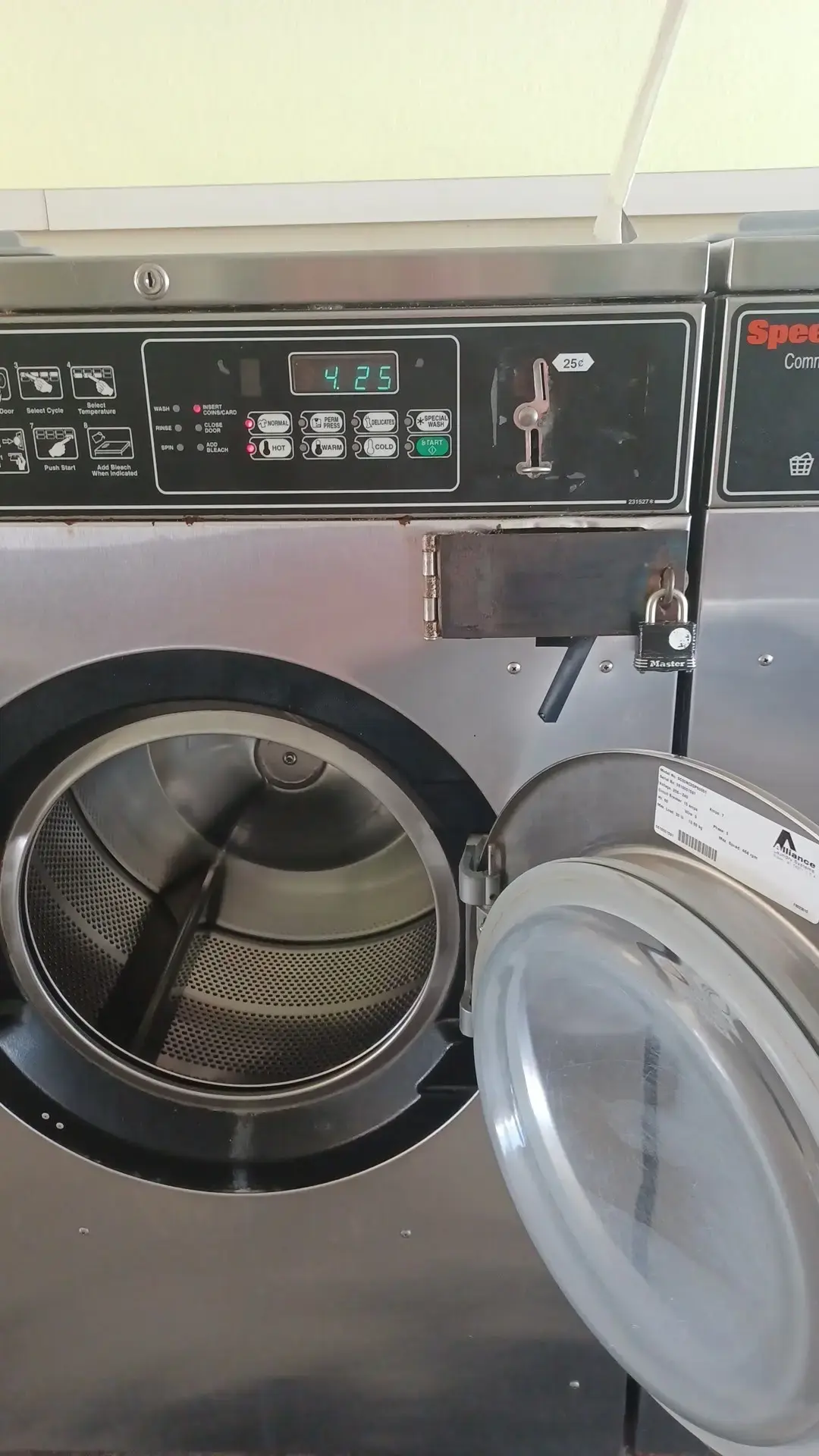 Sunshine Laundry Center - Image 17